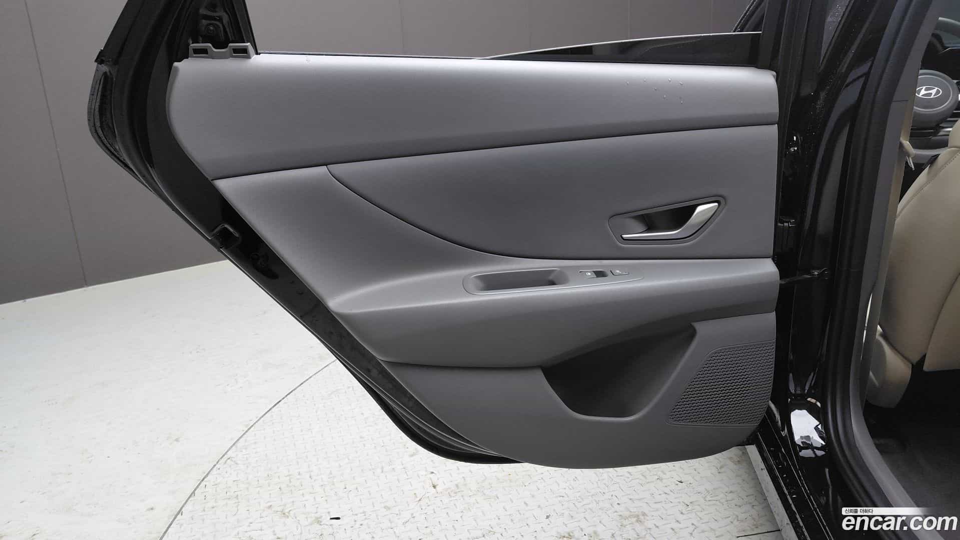 AVANTE Hyundai 2025.3-INNER-035