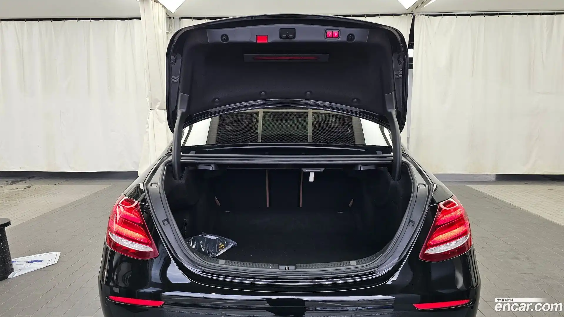 E-Class Mercedes-Benz 2020.5-OPTION-024