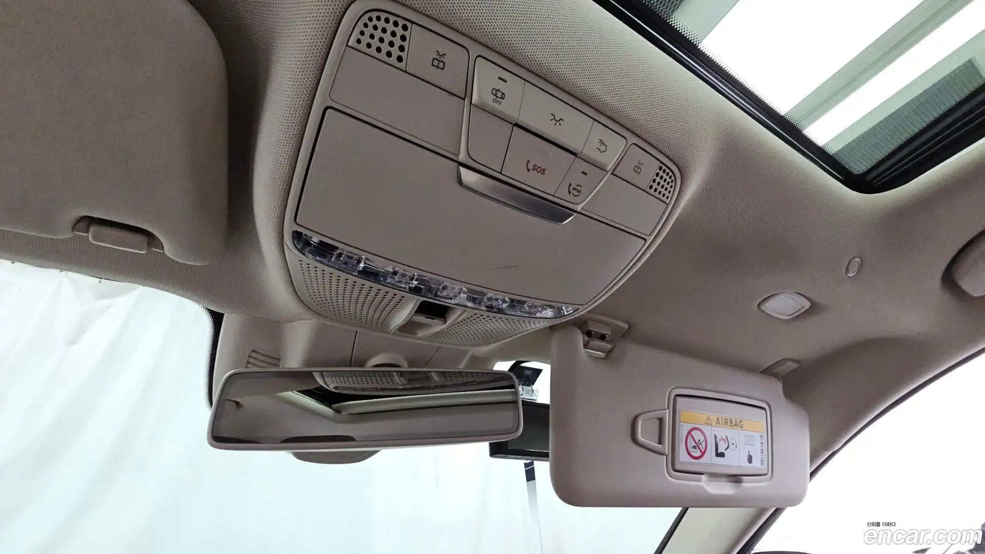 E-Class Mercedes-Benz 2020.5-OPTION-040