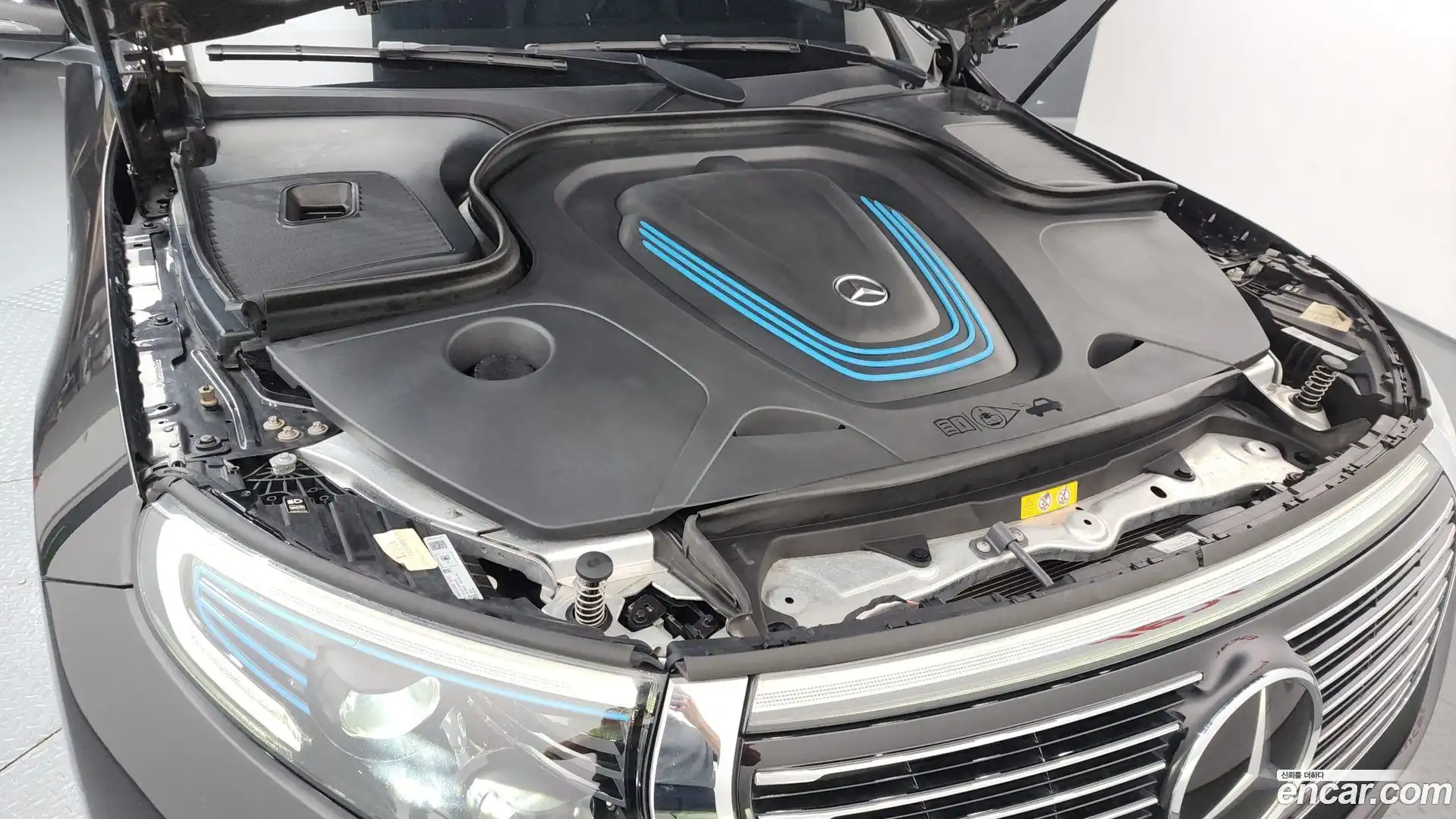 EQC Mercedes-Benz 2020.9-OUTER-006