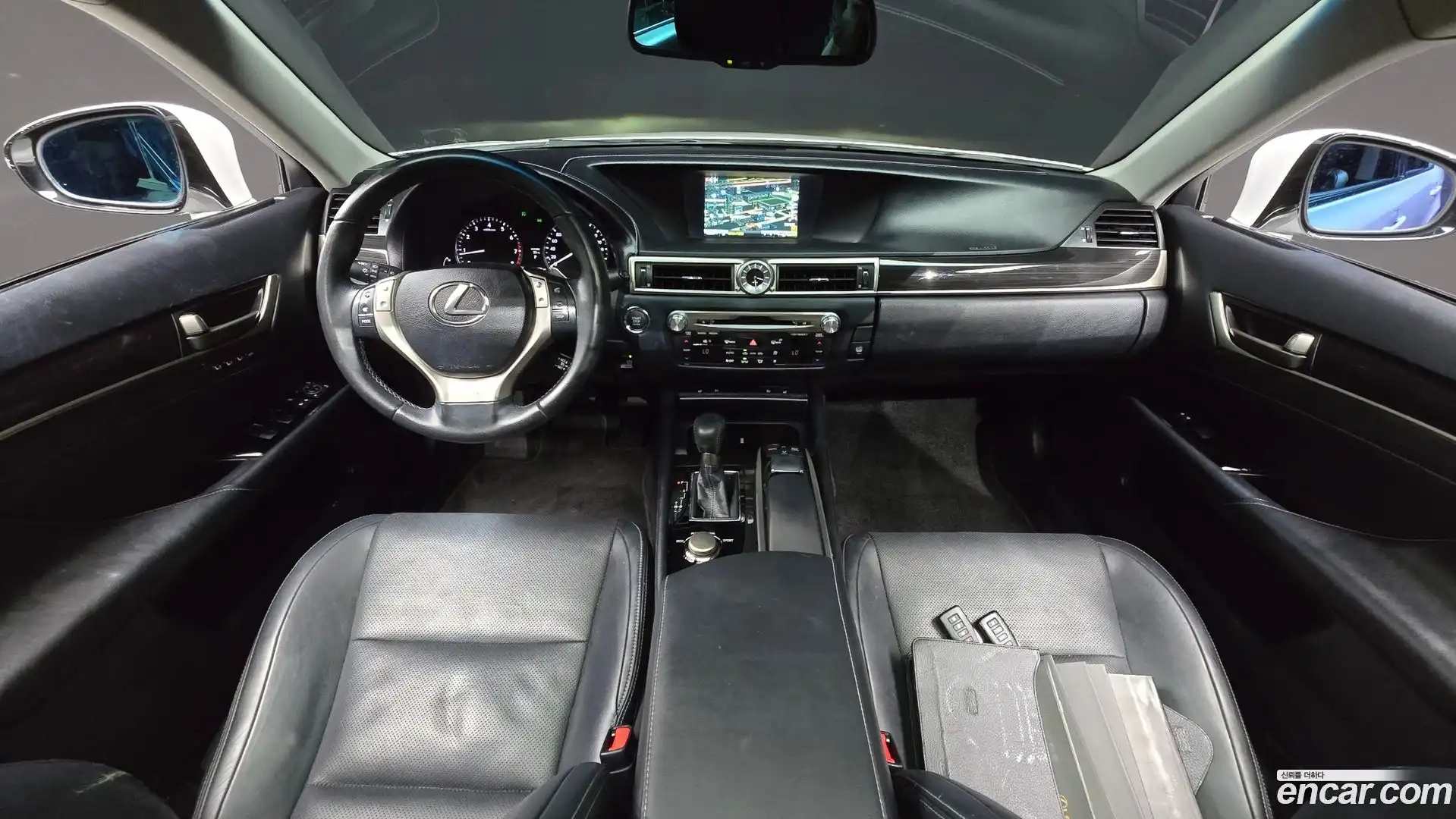 GS Lexus 2012.3-INNER-007