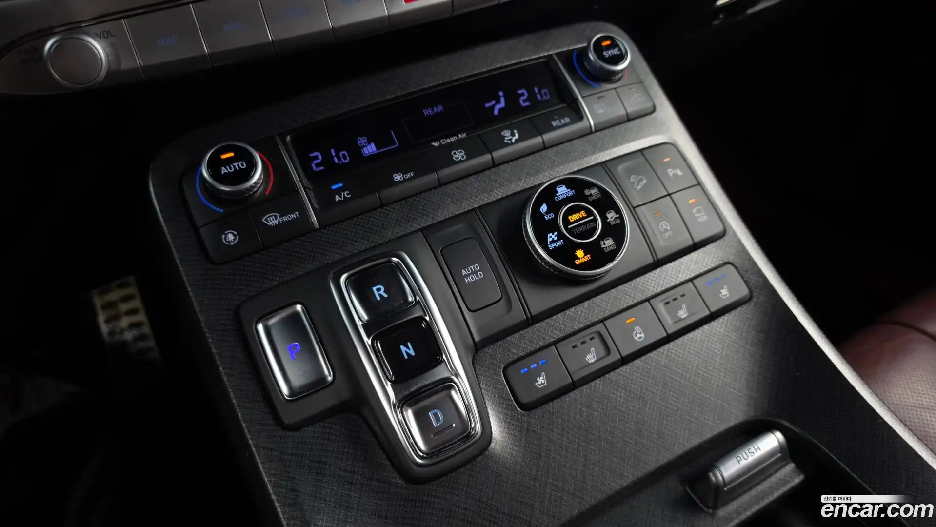 Palisade Hyundai 2019.1-INNER-009