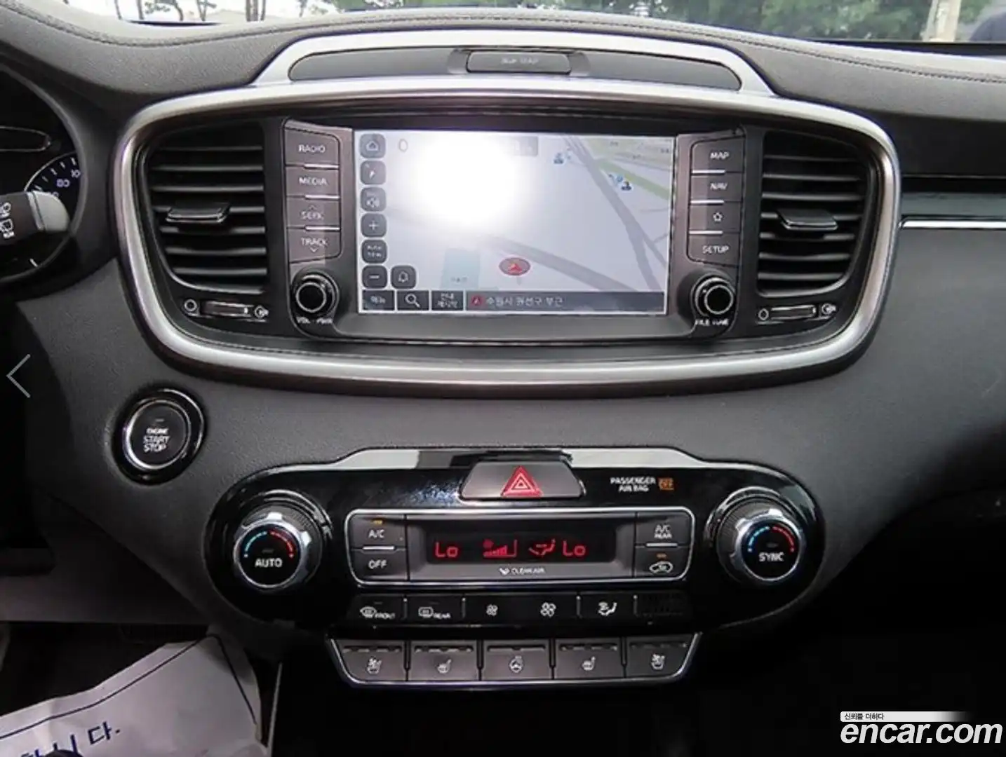 Sorento Kia 2017.8-OPTION-017