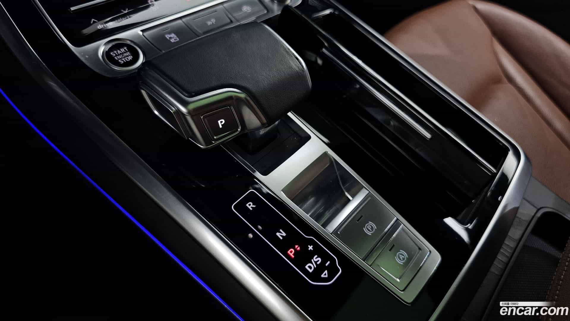 Q7 Audi 2021.2-INNER-009