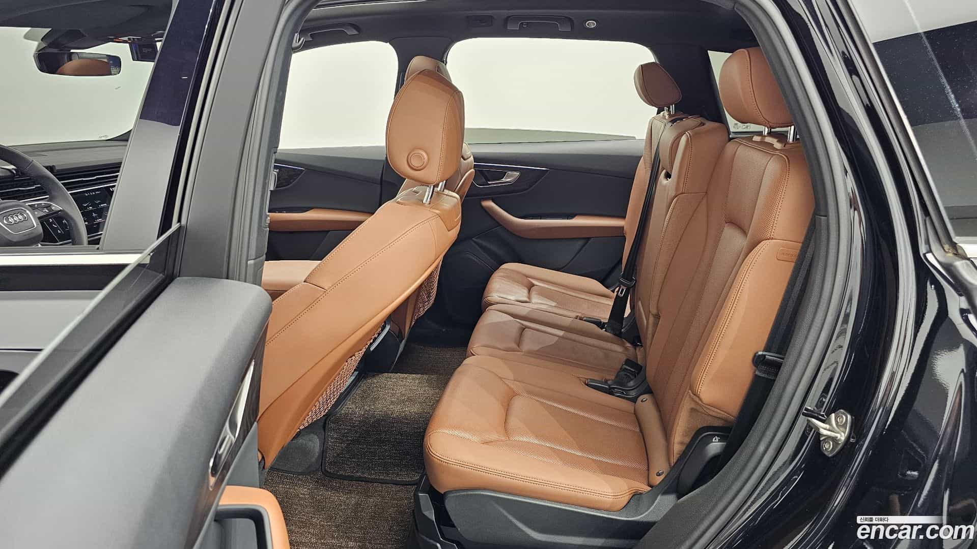 Q7 Audi 2021.2-OPTION-016