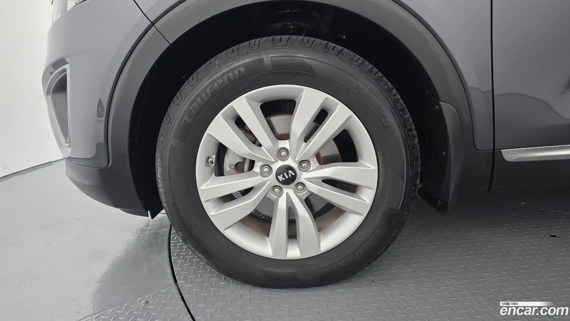 Sorento Kia 2016.8-OUTER-005