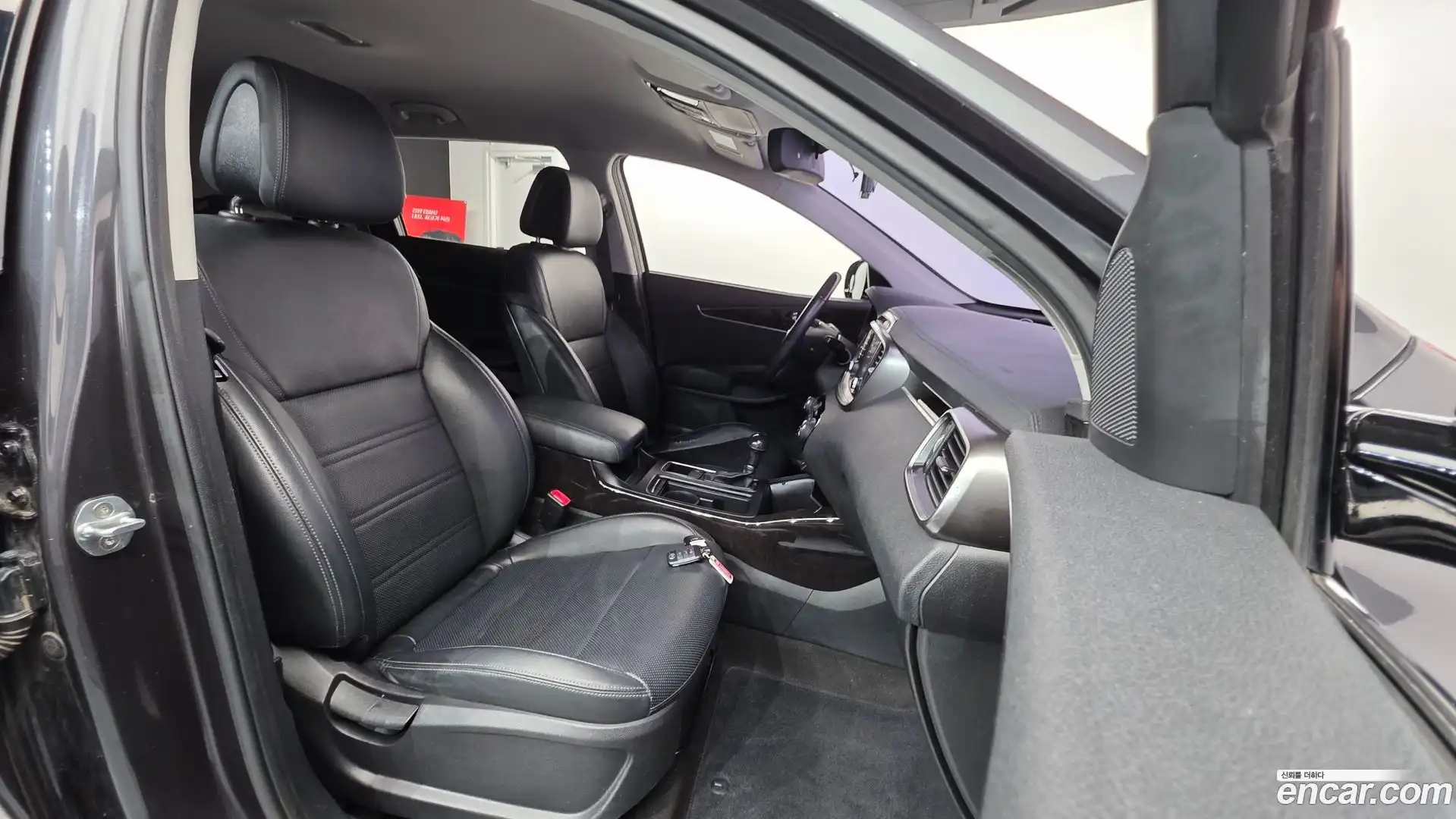 Sorento Kia 2016.8-INNER-010