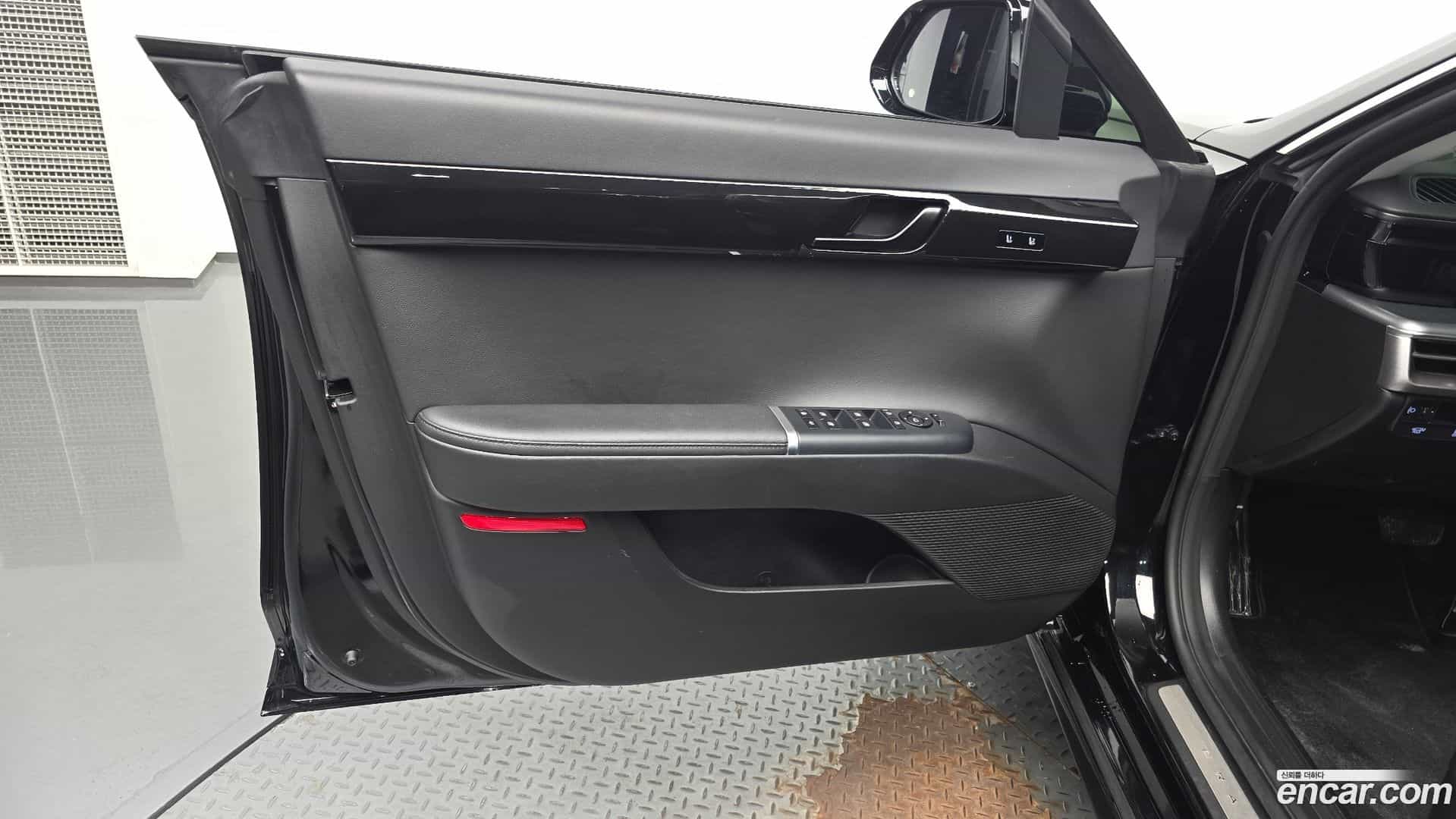 Grandeur Hyundai 2023.3-INNER-034