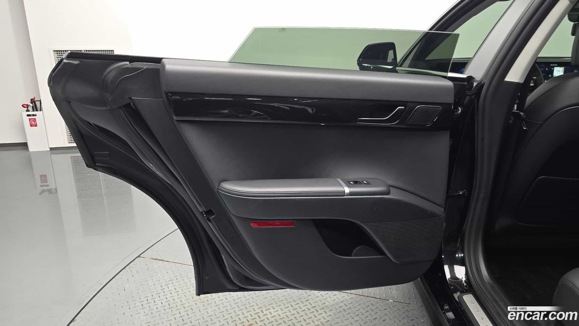 Grandeur Hyundai 2023.3-INNER-035