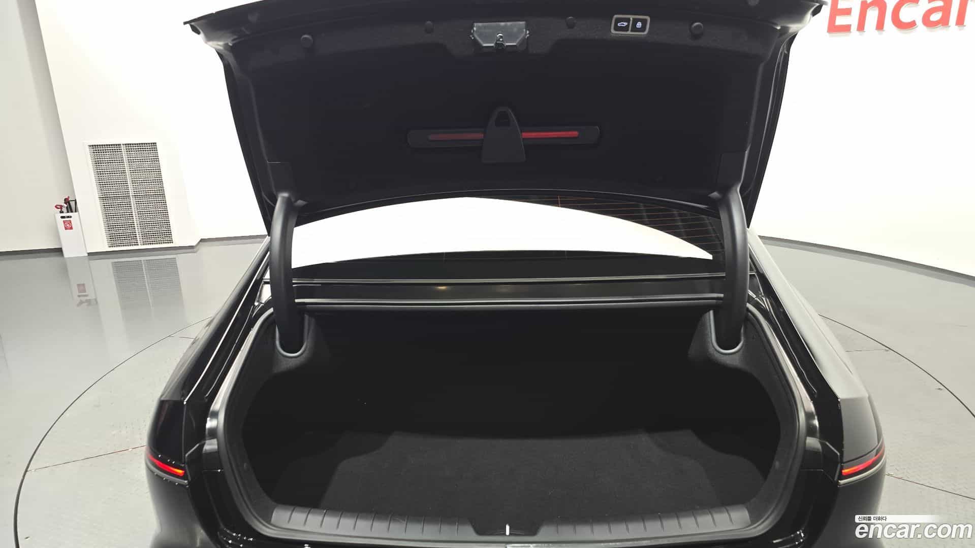 Grandeur Hyundai 2023.3-OPTION-046