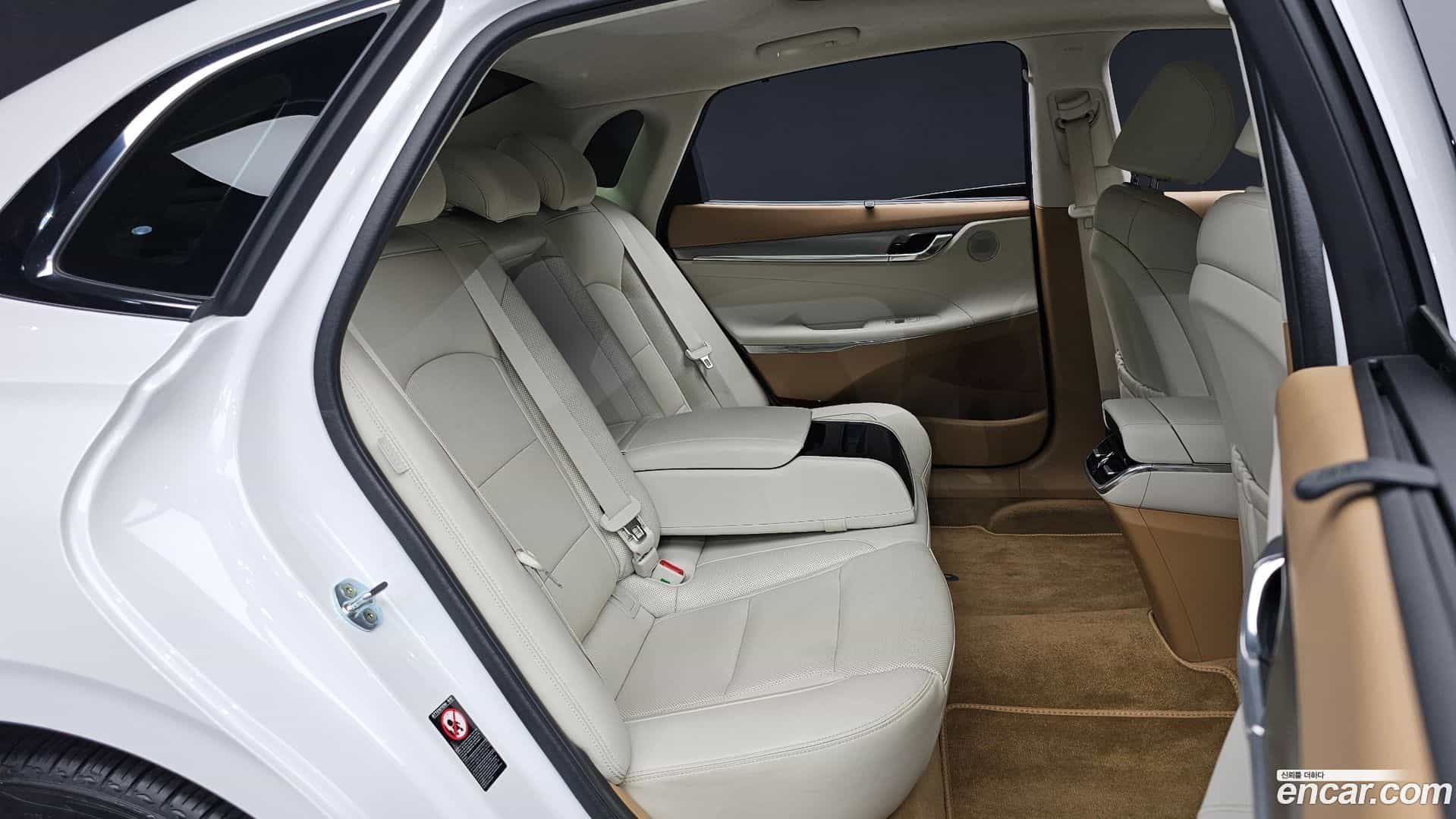 Grandeur Hyundai 2020.3-OPTION-015
