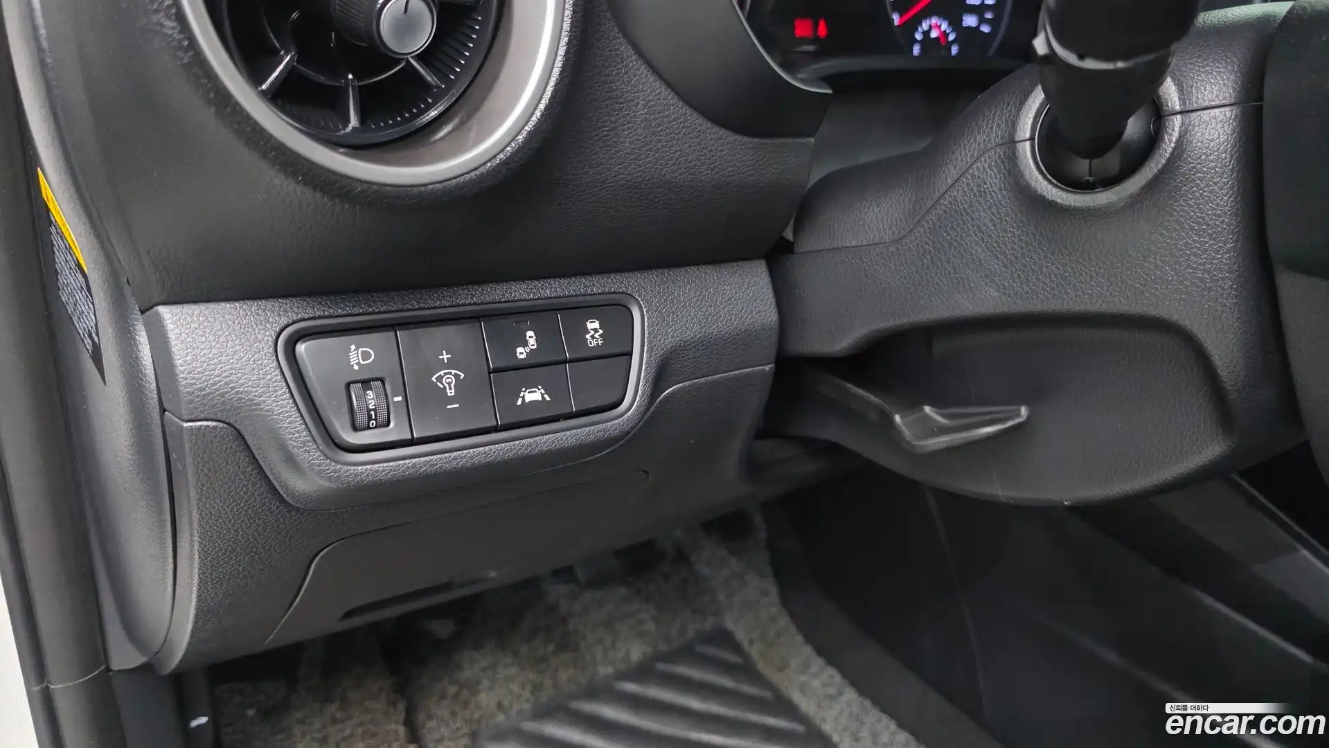 K3 Kia 2019.0-OPTION-016