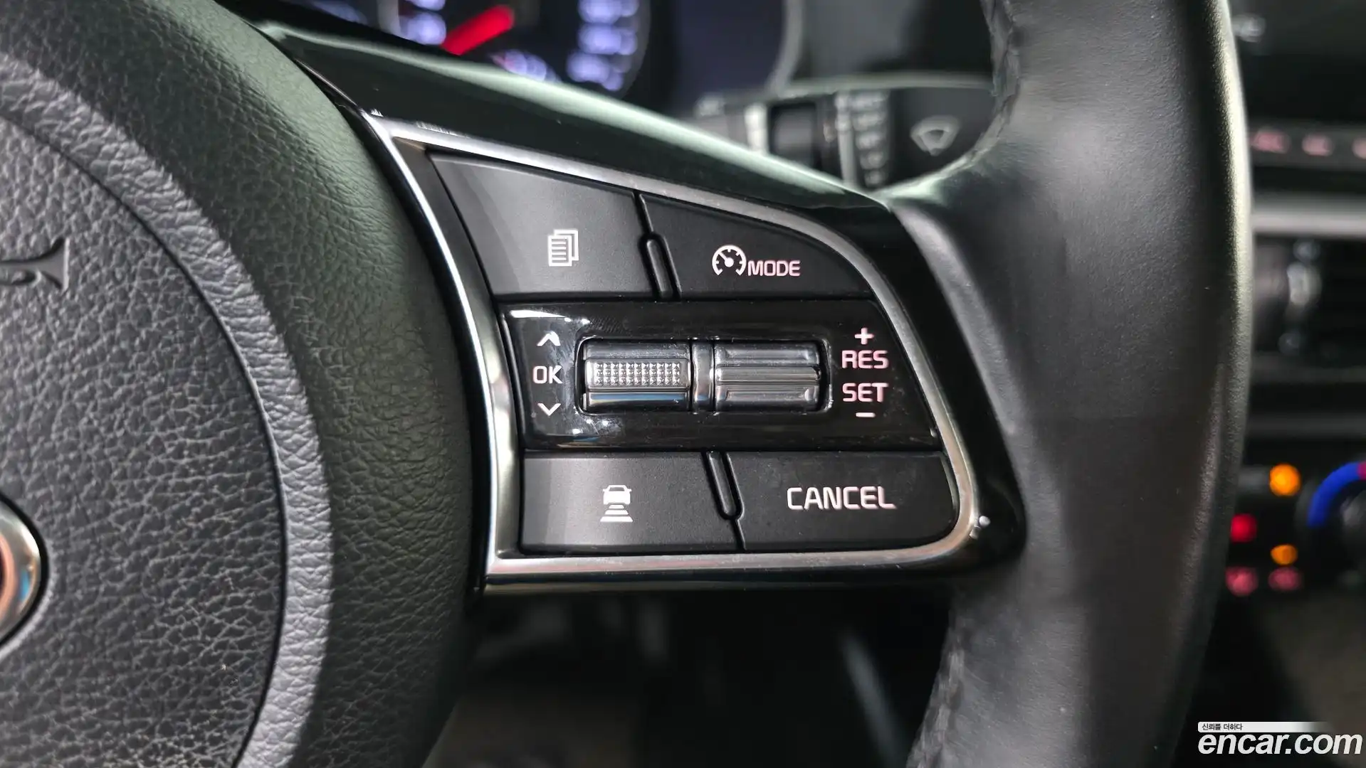K3 Kia 2019.0-OPTION-043