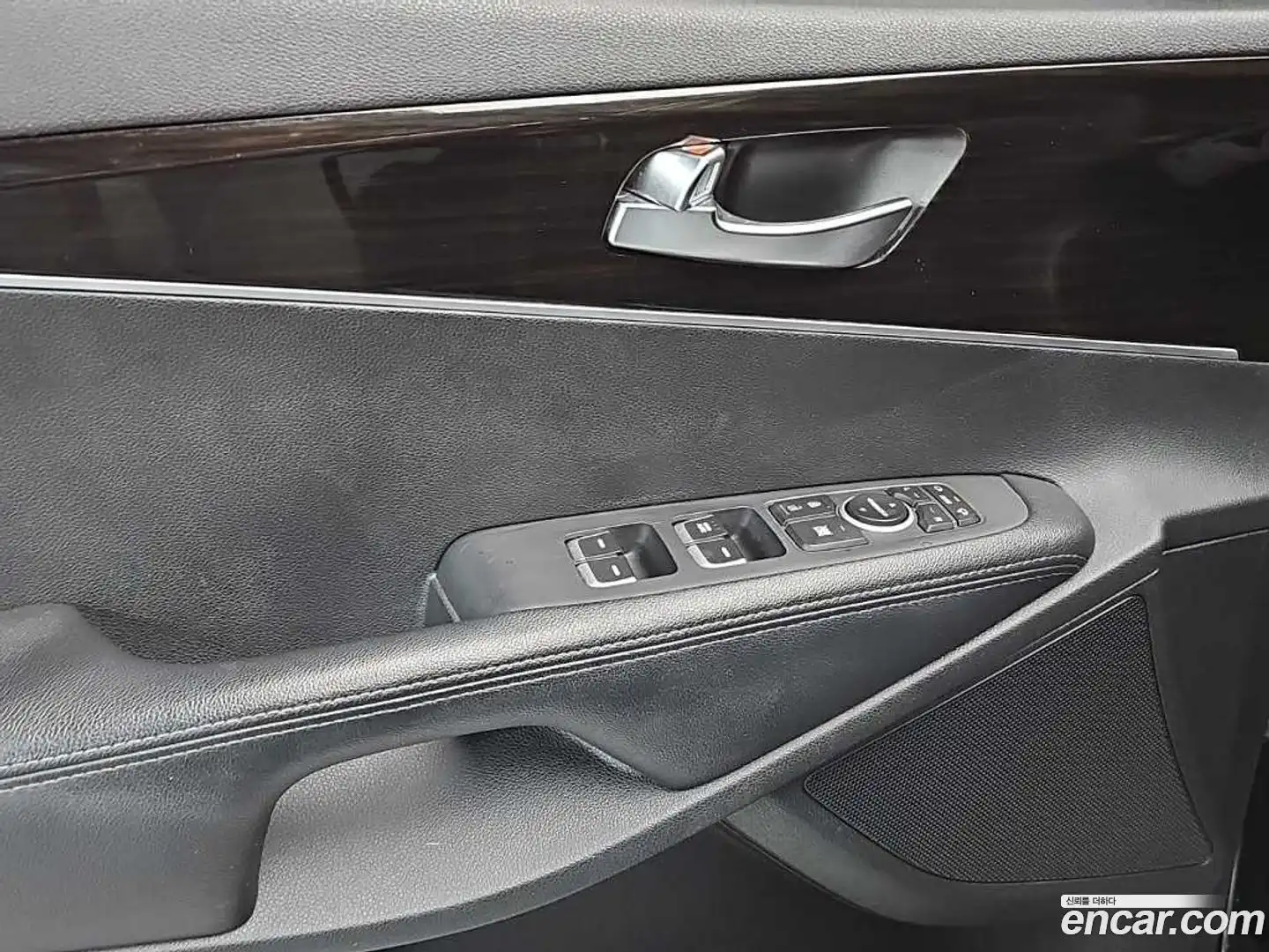 Sorento Kia 2018.7-OPTION-020