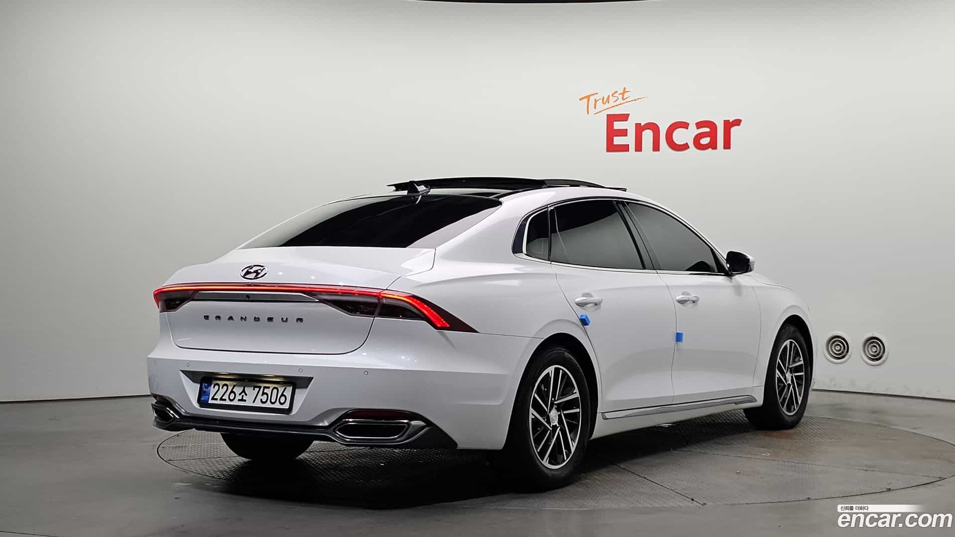 Grandeur Hyundai 2021.4-OUTER-002