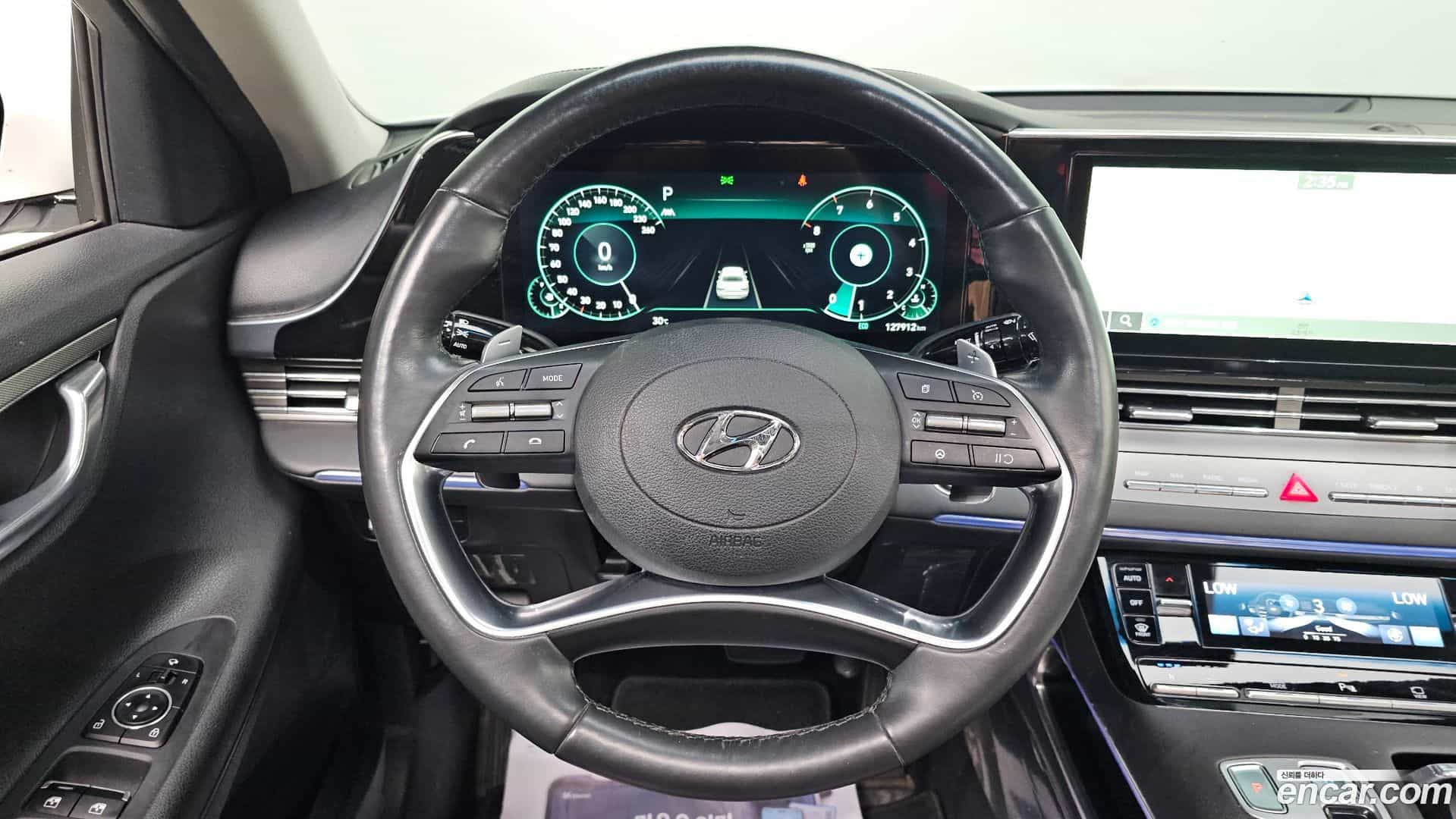 Grandeur Hyundai 2021.4-OPTION-018