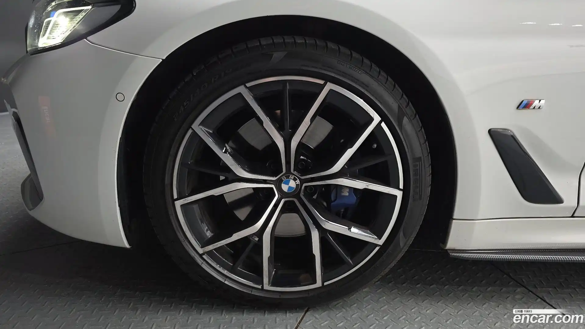 5-Series BMW 2022.1-OUTER-005