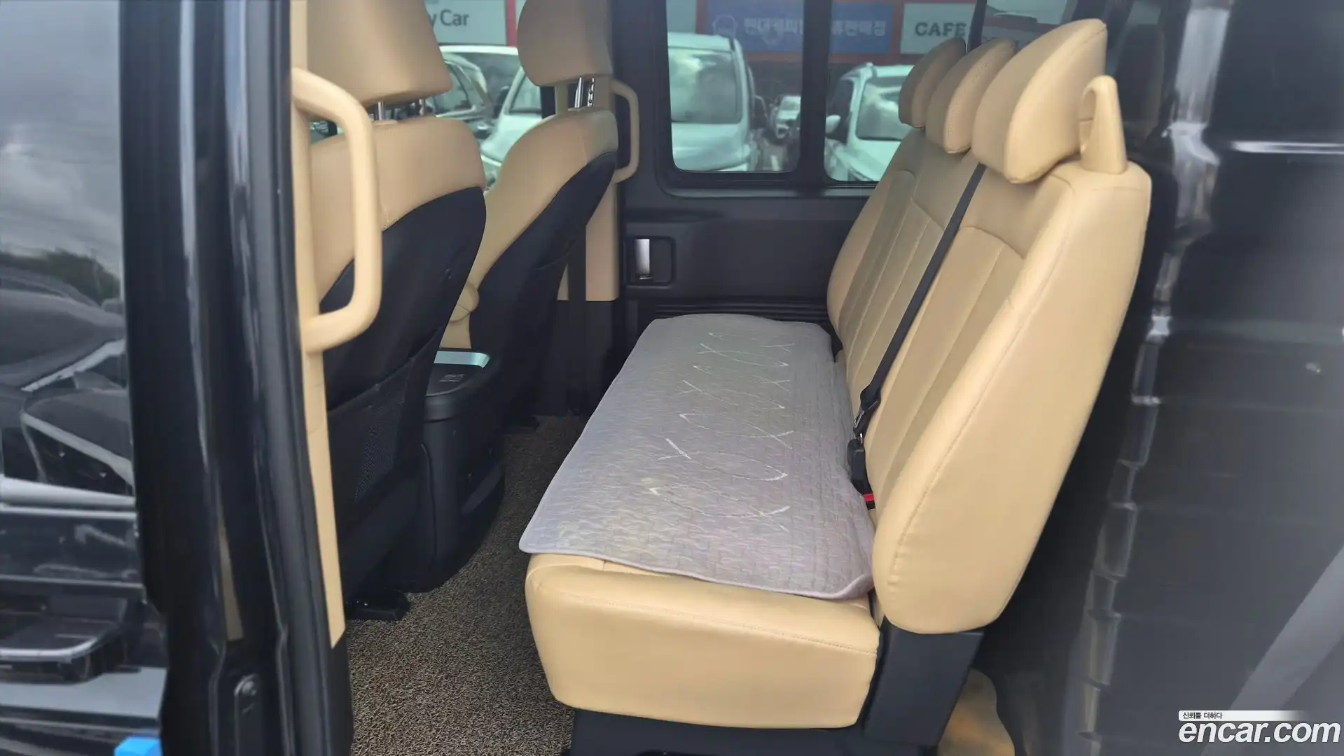 Staria Hyundai 2023.6-OUTER-004