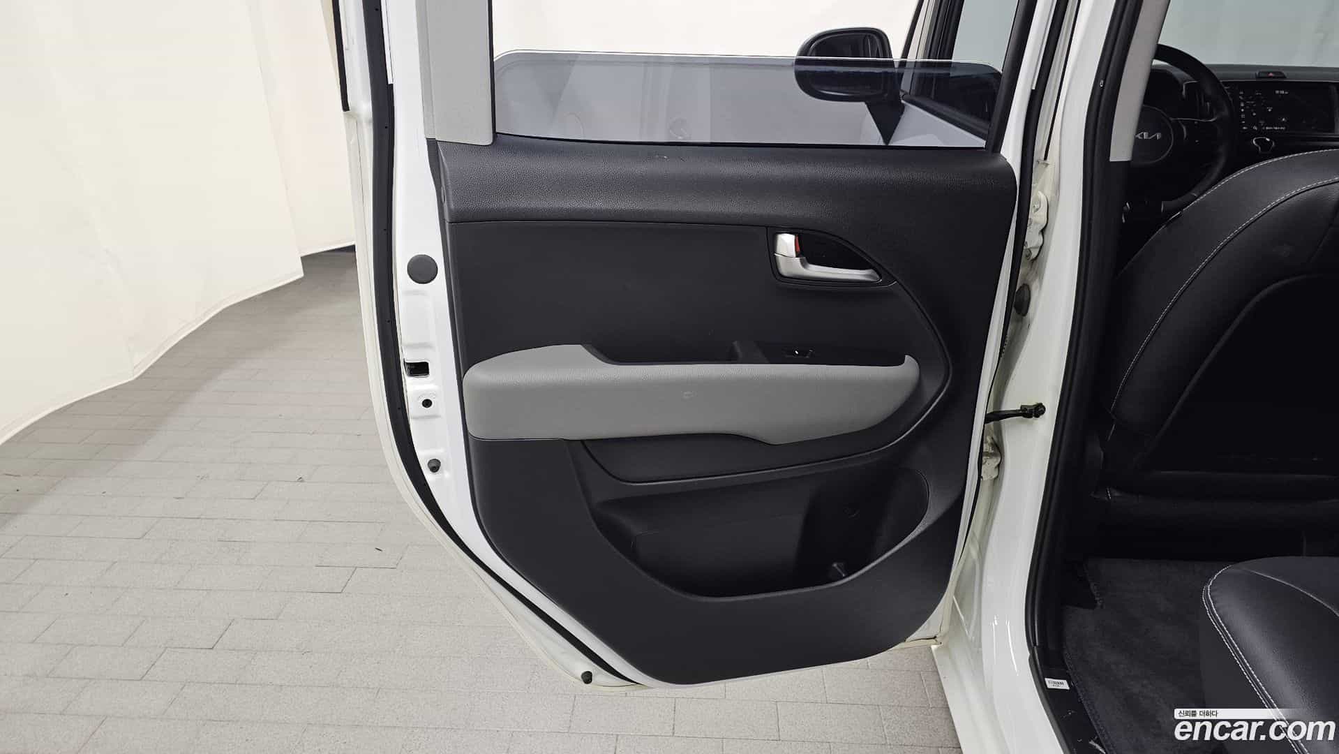 RAY Kia 2023.8-INNER-035