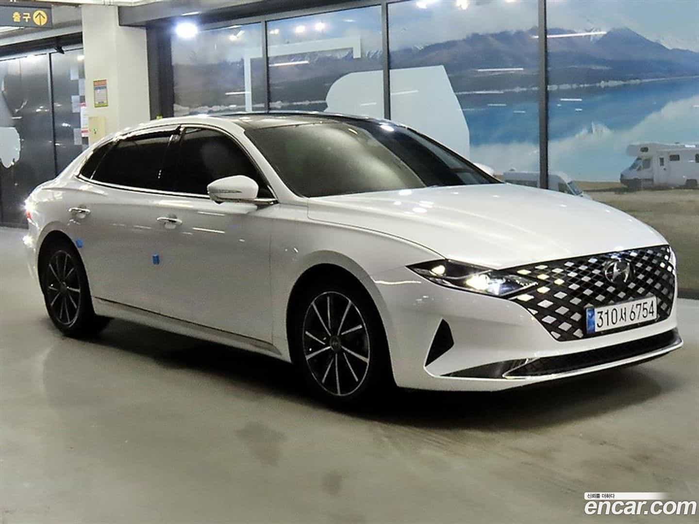 Grandeur Hyundai 2021.6-OUTER-003
