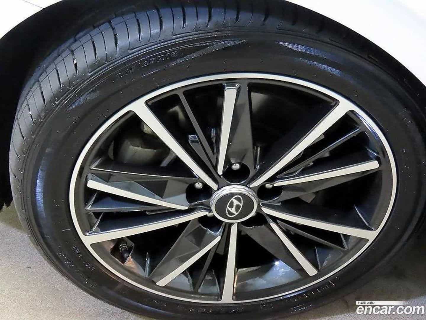Grandeur Hyundai 2021.6-OPTION-024