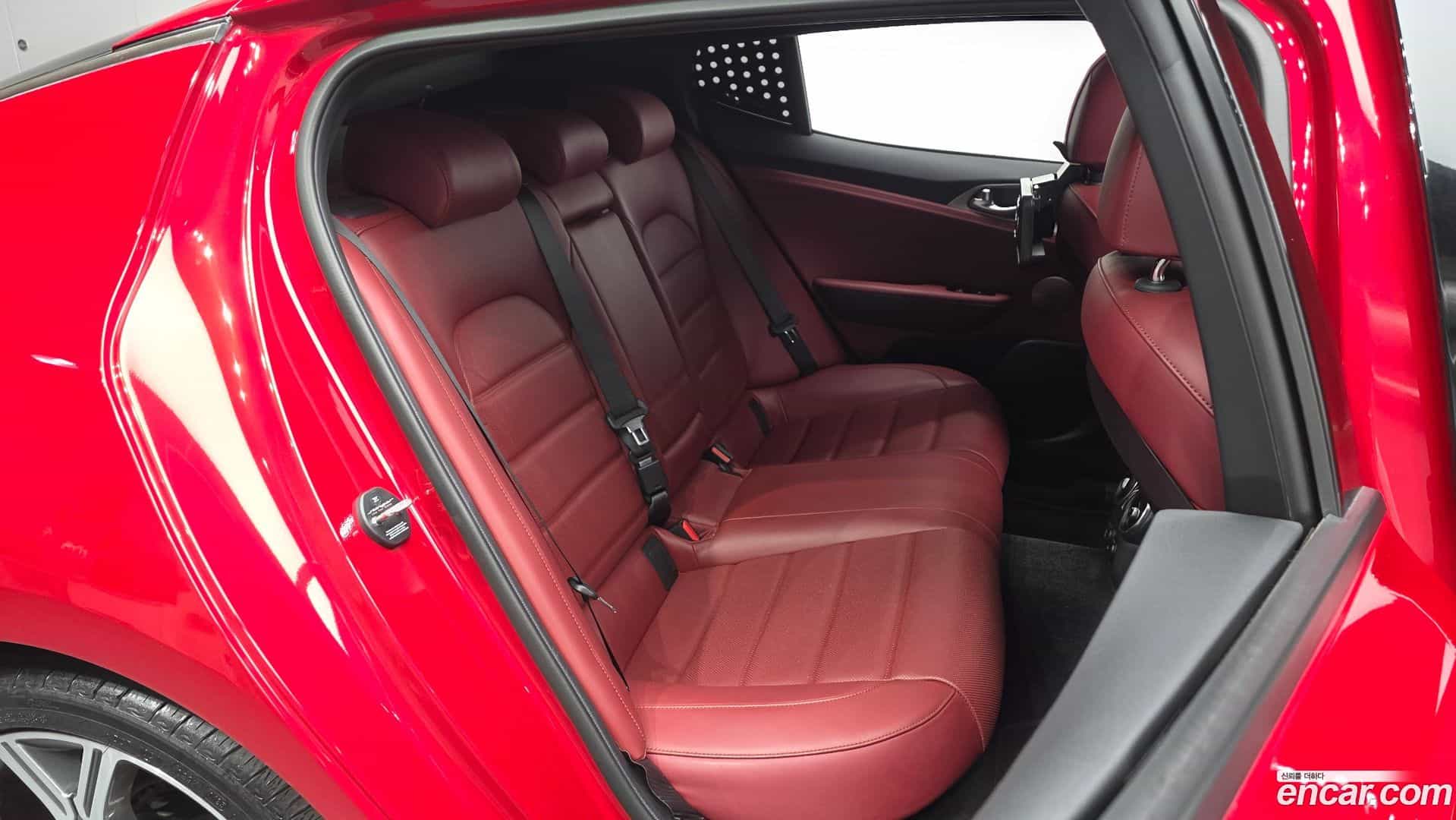 Stinger Kia 2017.6-OPTION-015