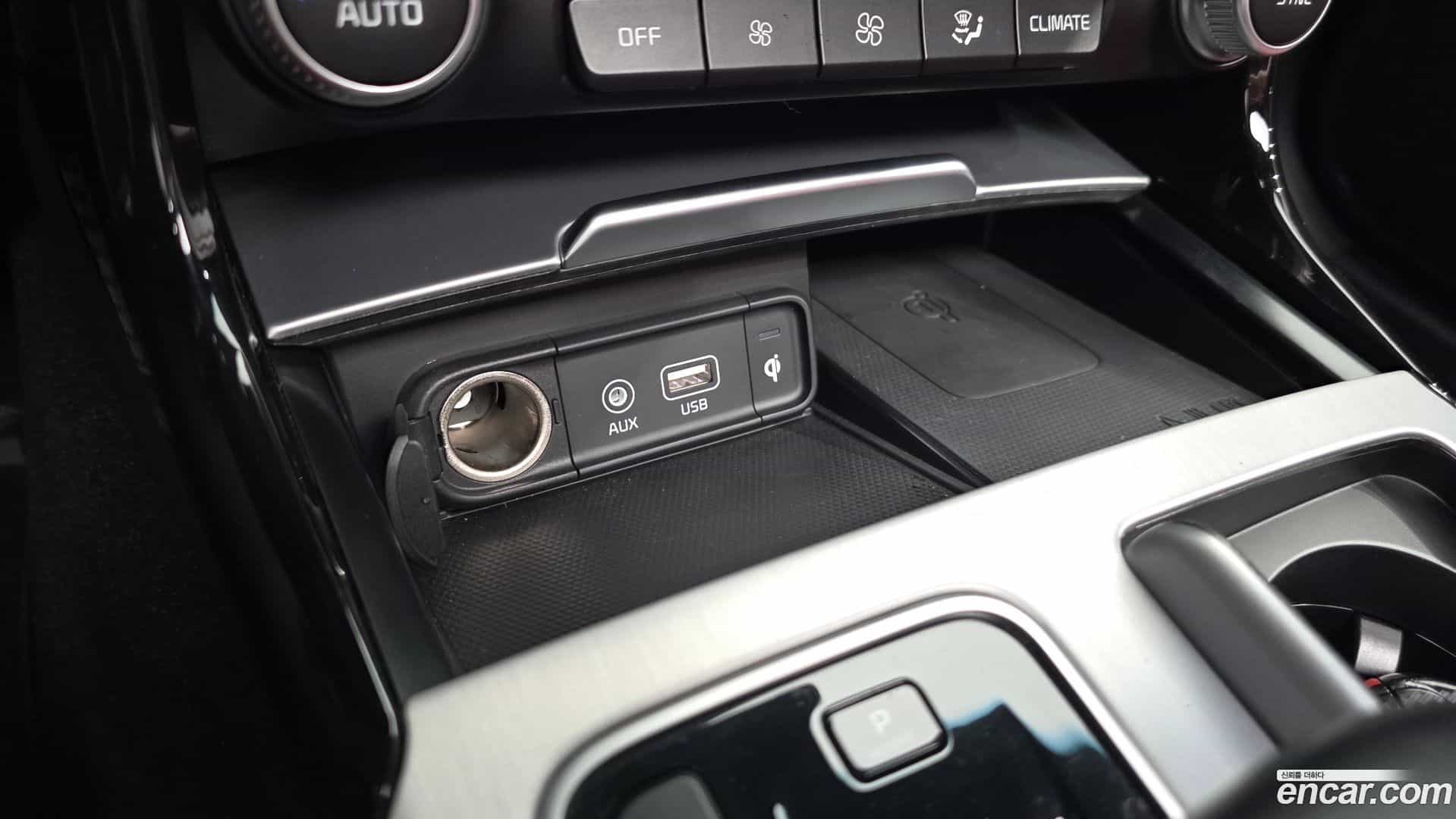 Stinger Kia 2017.6-OPTION-045