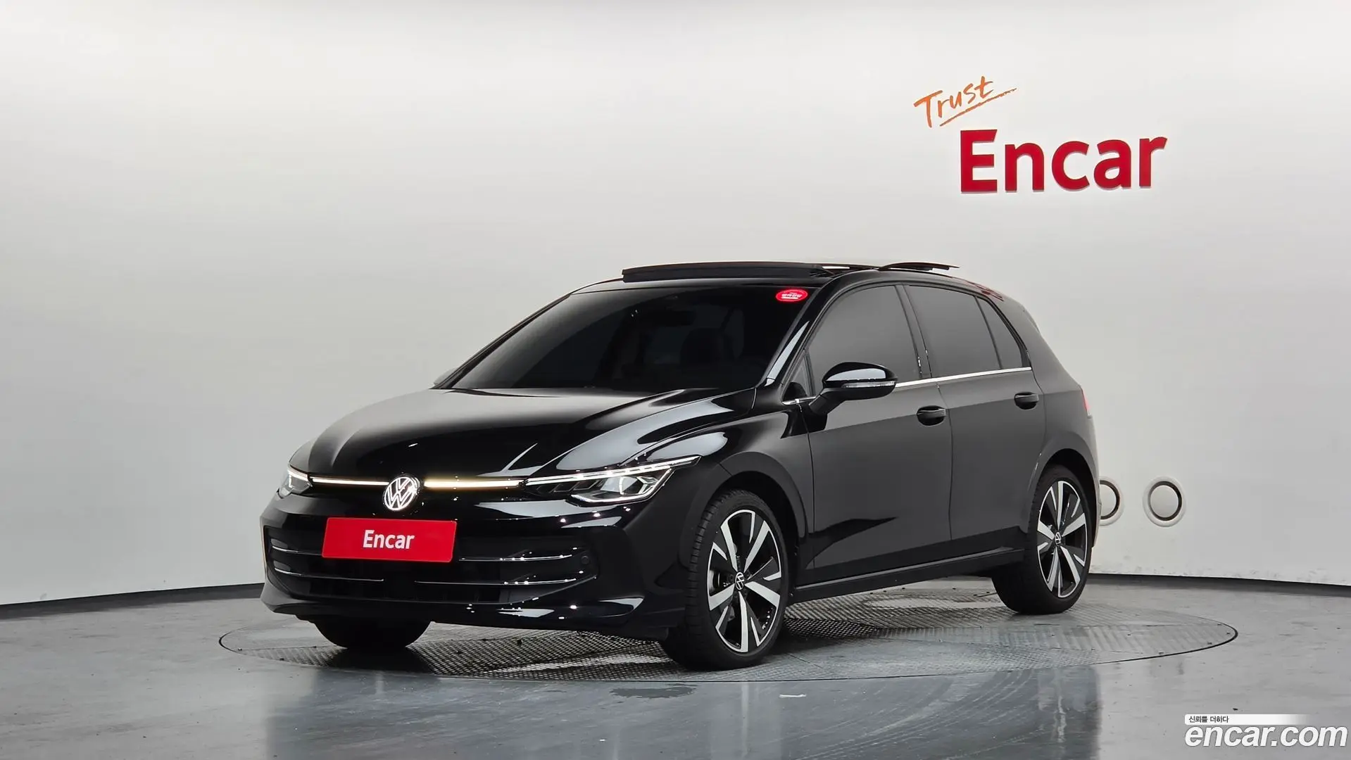 Main__Slider__Photo:Golf Volkswagen 2025.2-0