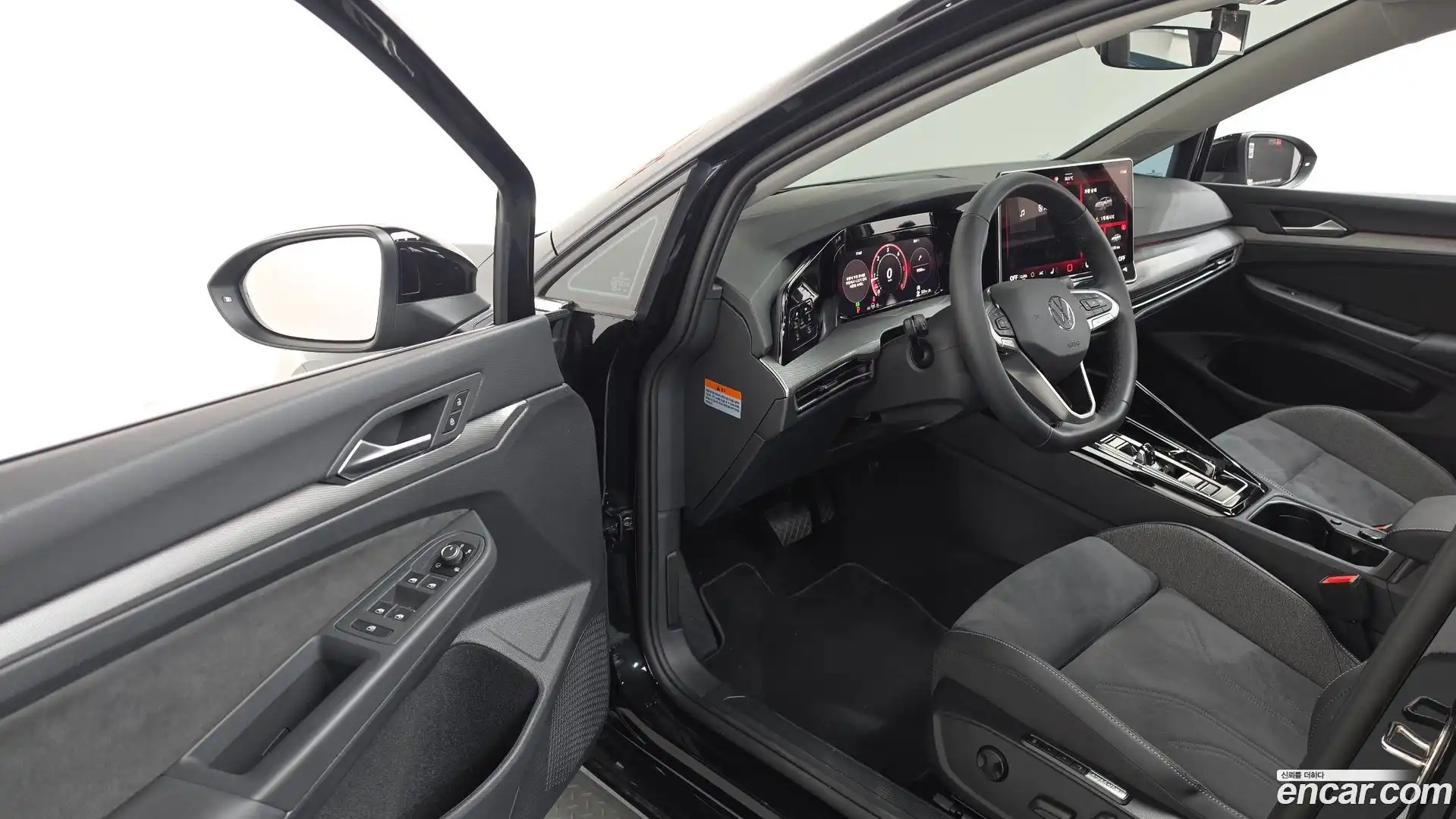 Golf Volkswagen 2025.2-INNER-010