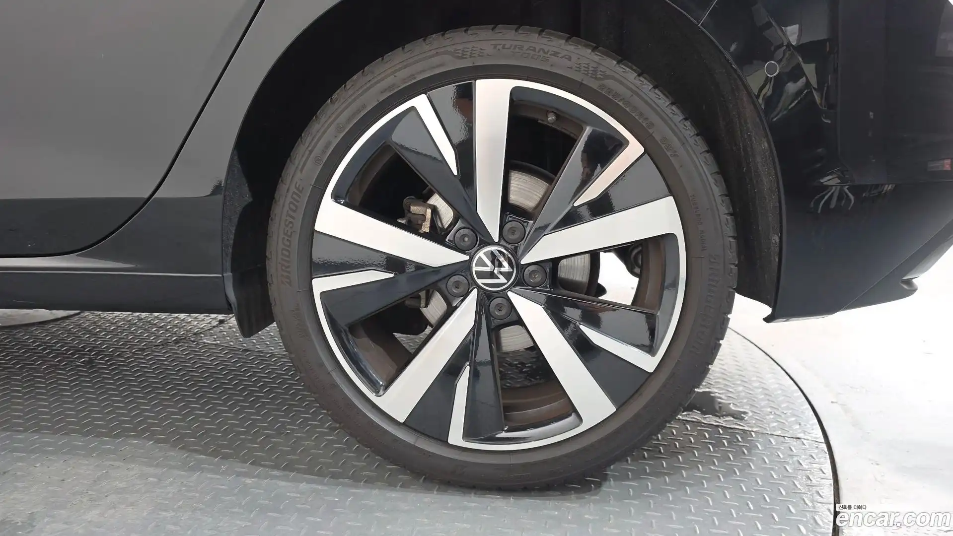 Golf Volkswagen 2025.2-OUTER-031