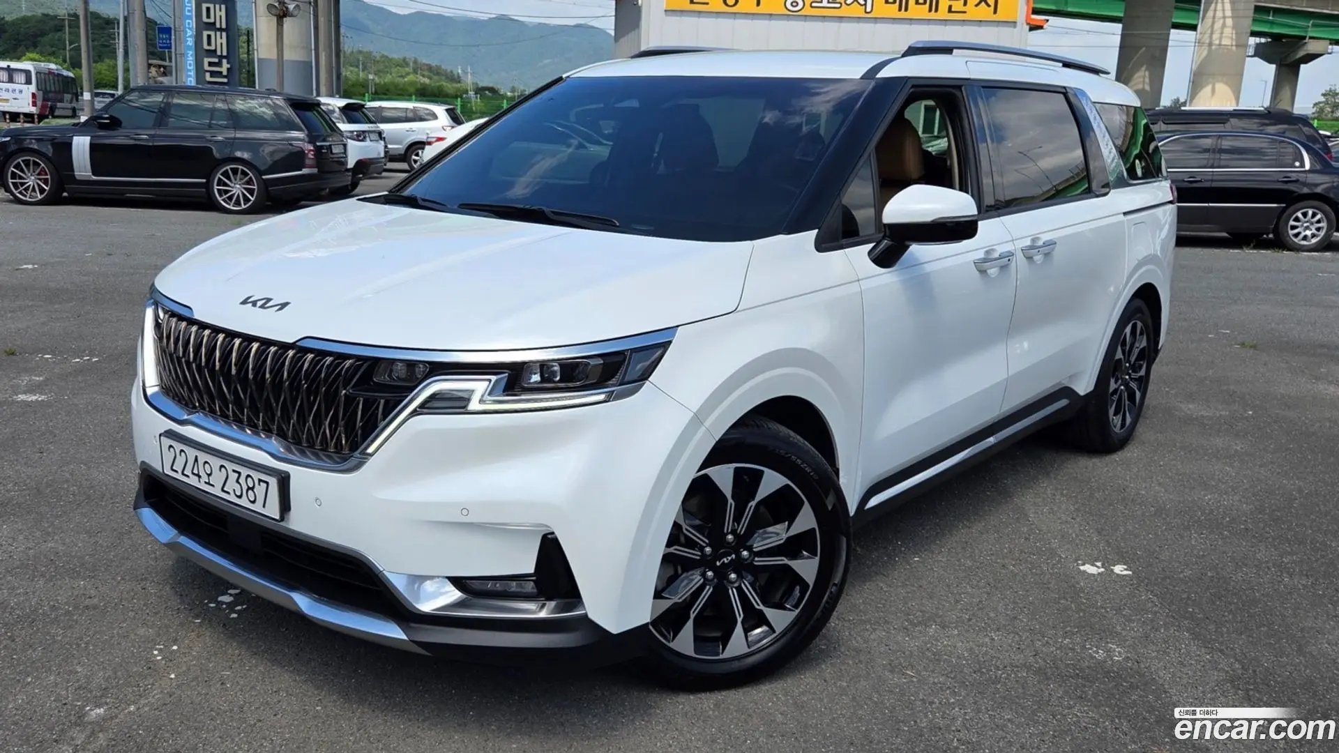 Main__Slider__Photo:Canival Kia 2020.10-0
