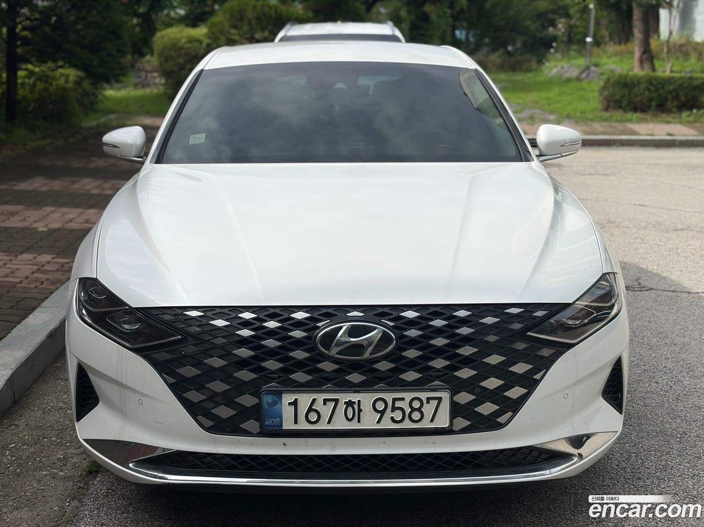 Main__Slider__Photo:Grandeur Hyundai 2021.6-0