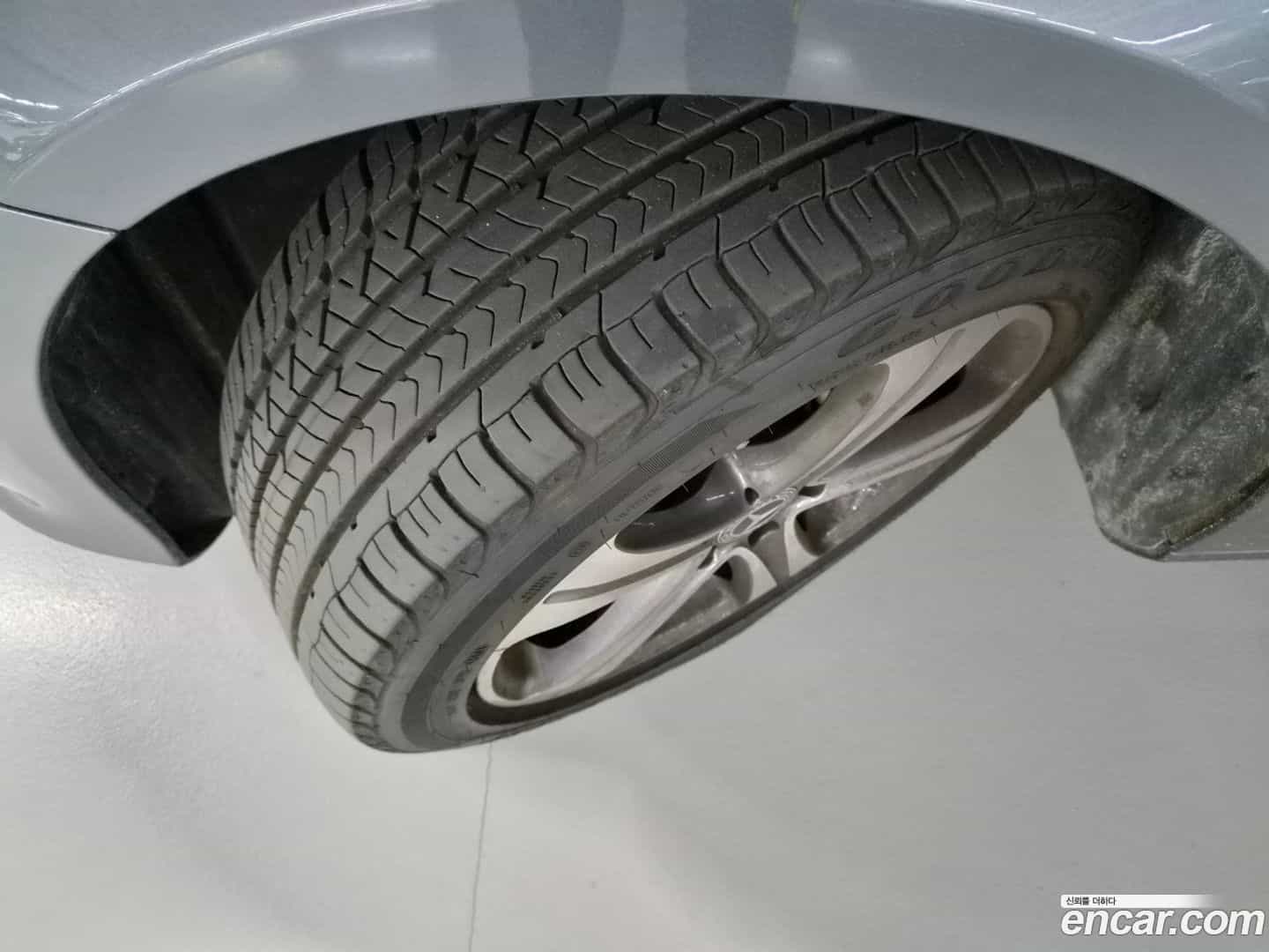 E-Class Mercedes-Benz 2019.4-OUTER-005