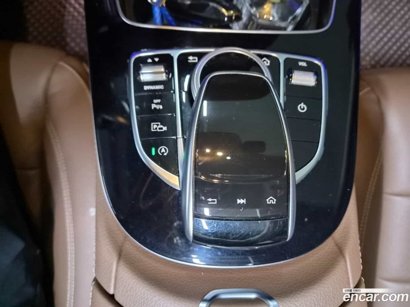 E-Class Mercedes-Benz 2019.4-OPTION-018