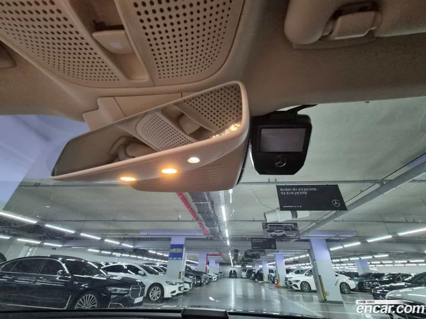 E-Class Mercedes-Benz 2019.4-OPTION-019