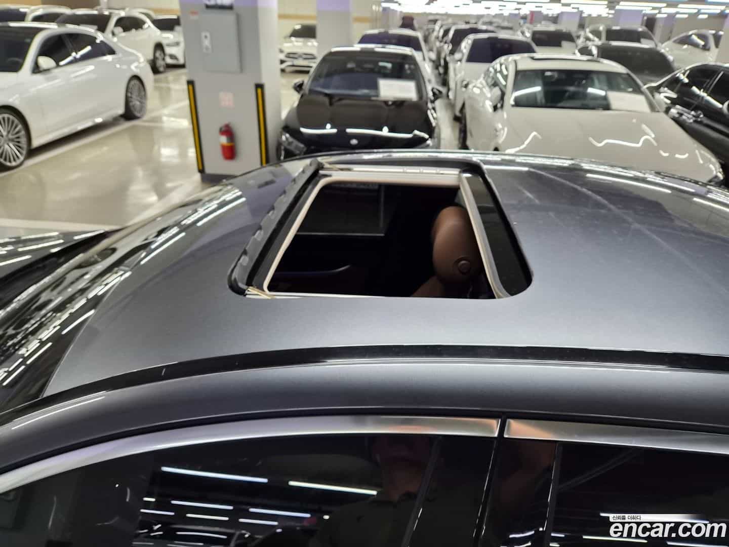 E-Class Mercedes-Benz 2019.4-OPTION-024