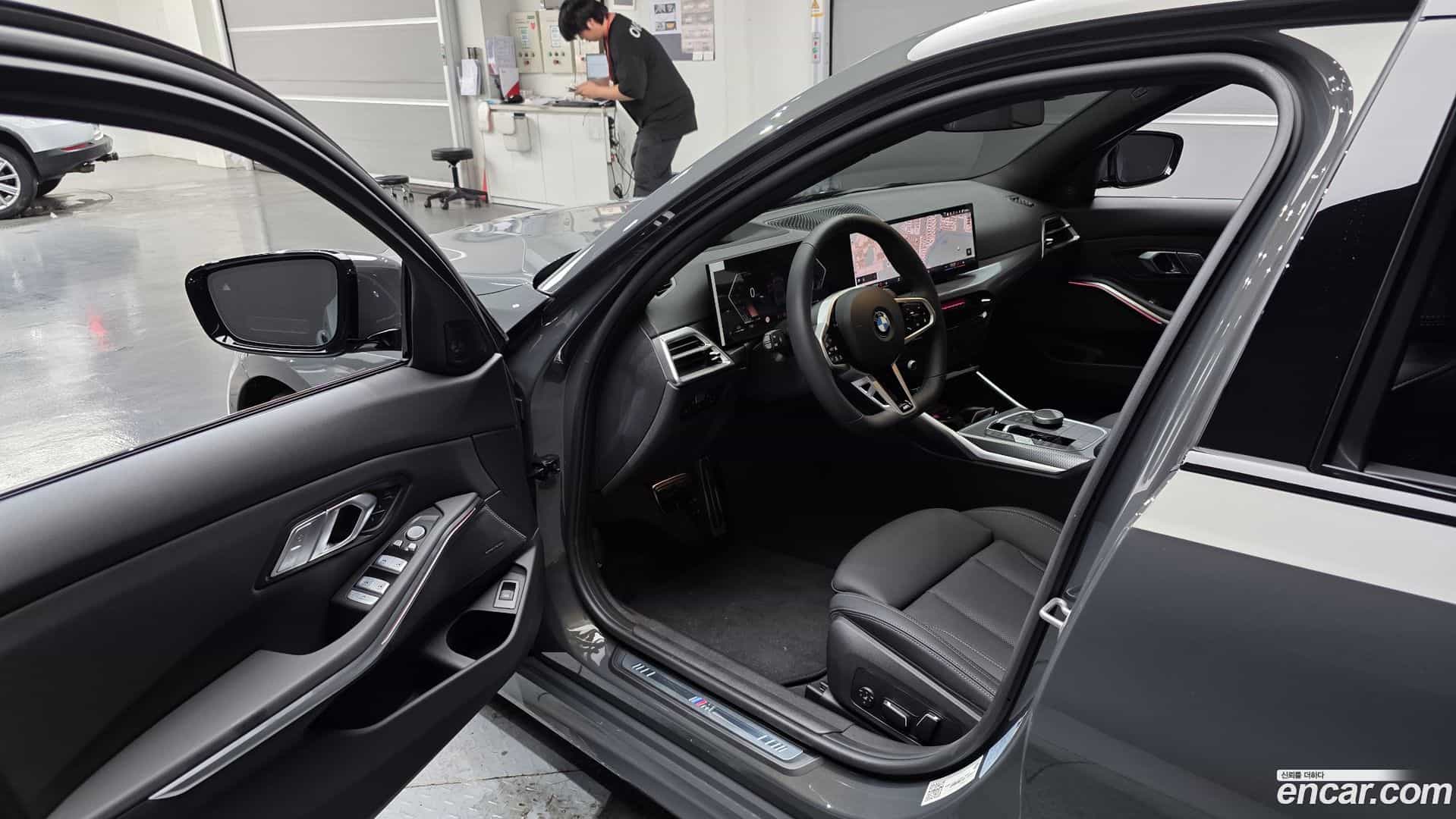 3-Series BMW 2025.3-INNER-010