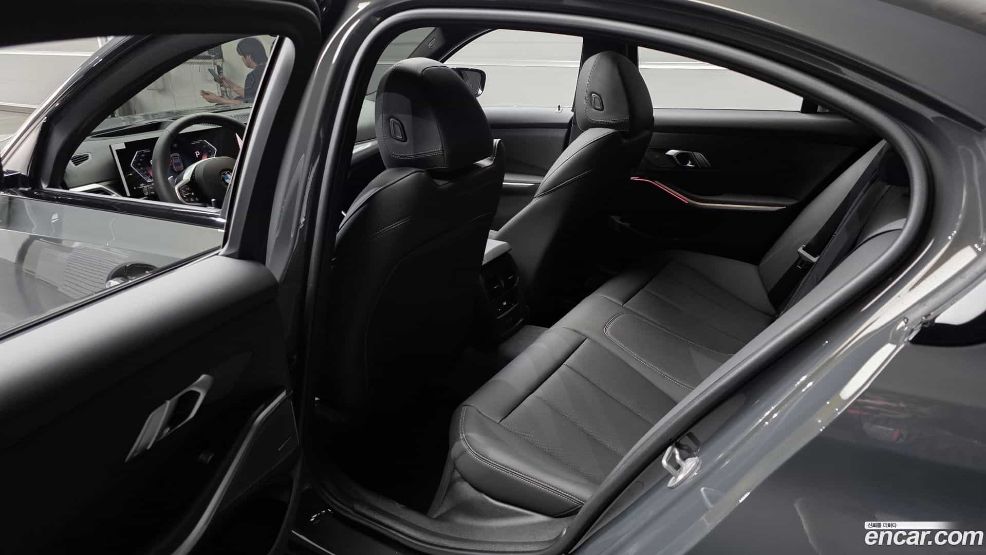 3-Series BMW 2025.3-OPTION-024