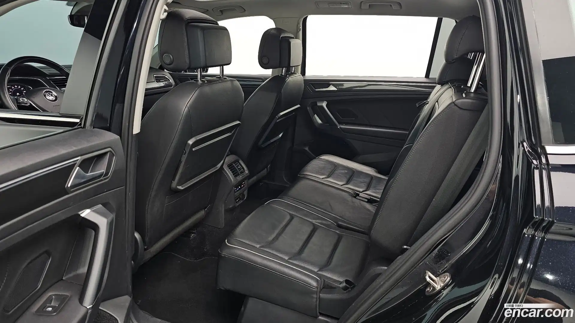 Tiguan Volkswagen 2020.11-OPTION-015