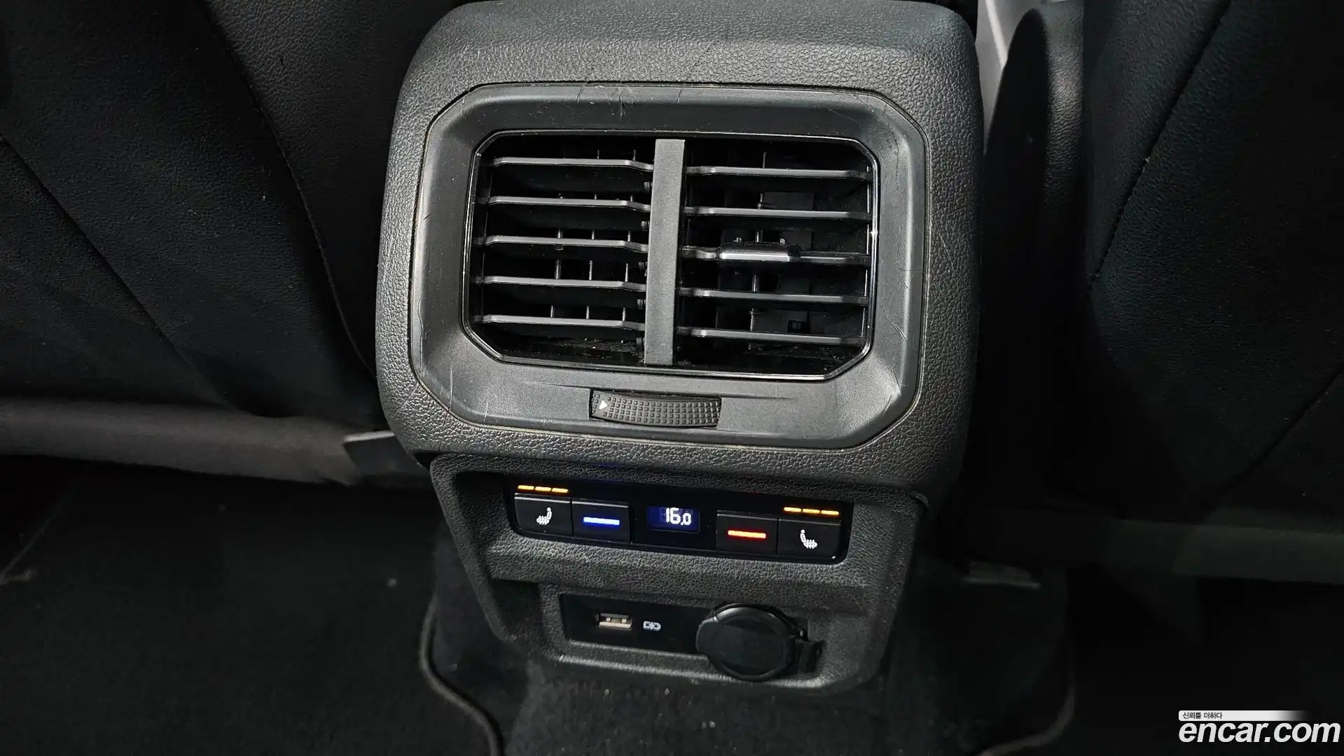 Tiguan Volkswagen 2020.11-OPTION-044