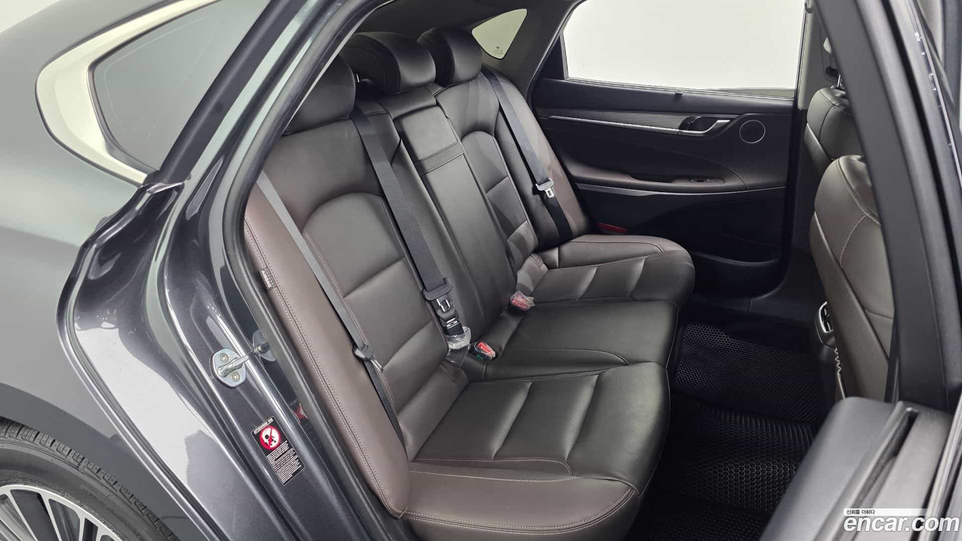 Grandeur Hyundai 2019.6-OPTION-016