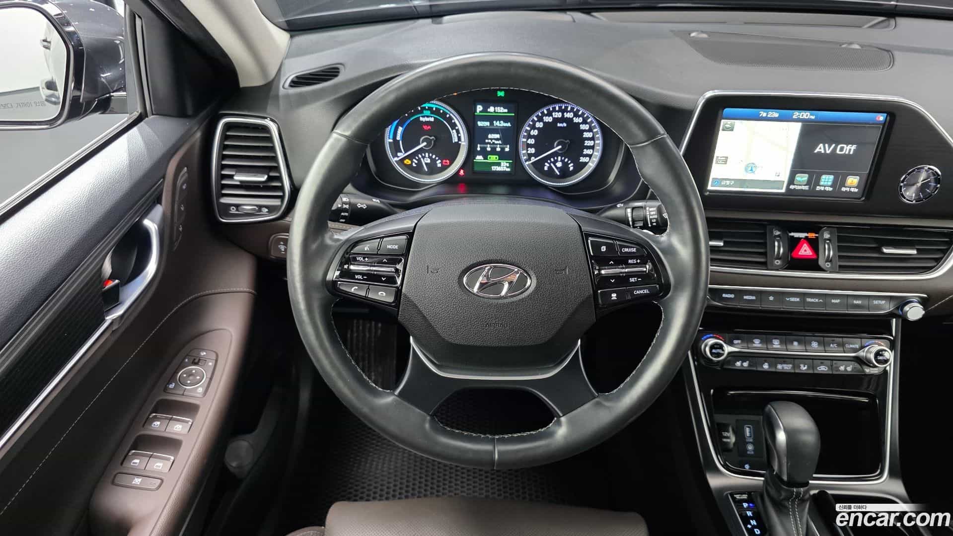Grandeur Hyundai 2019.6-OPTION-017