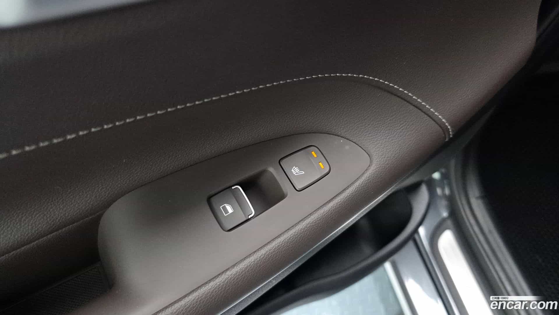 Grandeur Hyundai 2019.6-OPTION-041