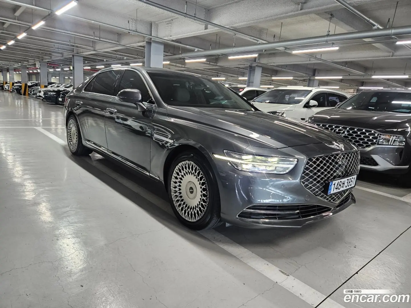 Main__Slider__Photo:G90 Genesis 2020.6-0