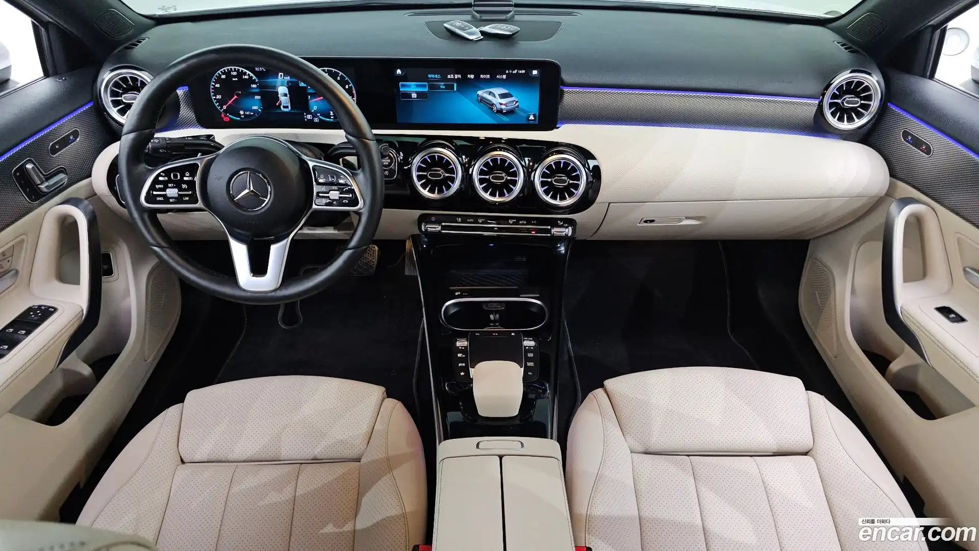 A-Class Mercedes-Benz 2021.8-INNER-007
