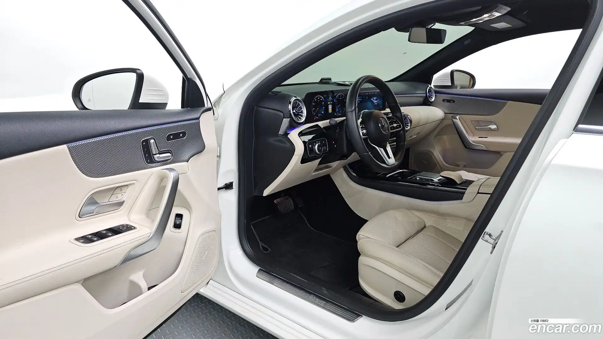 A-Class Mercedes-Benz 2021.8-INNER-010