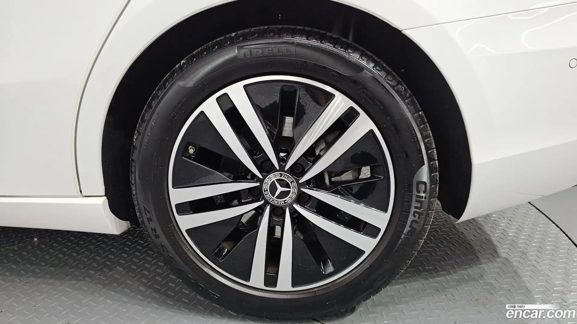 A-Class Mercedes-Benz 2021.8-OUTER-031