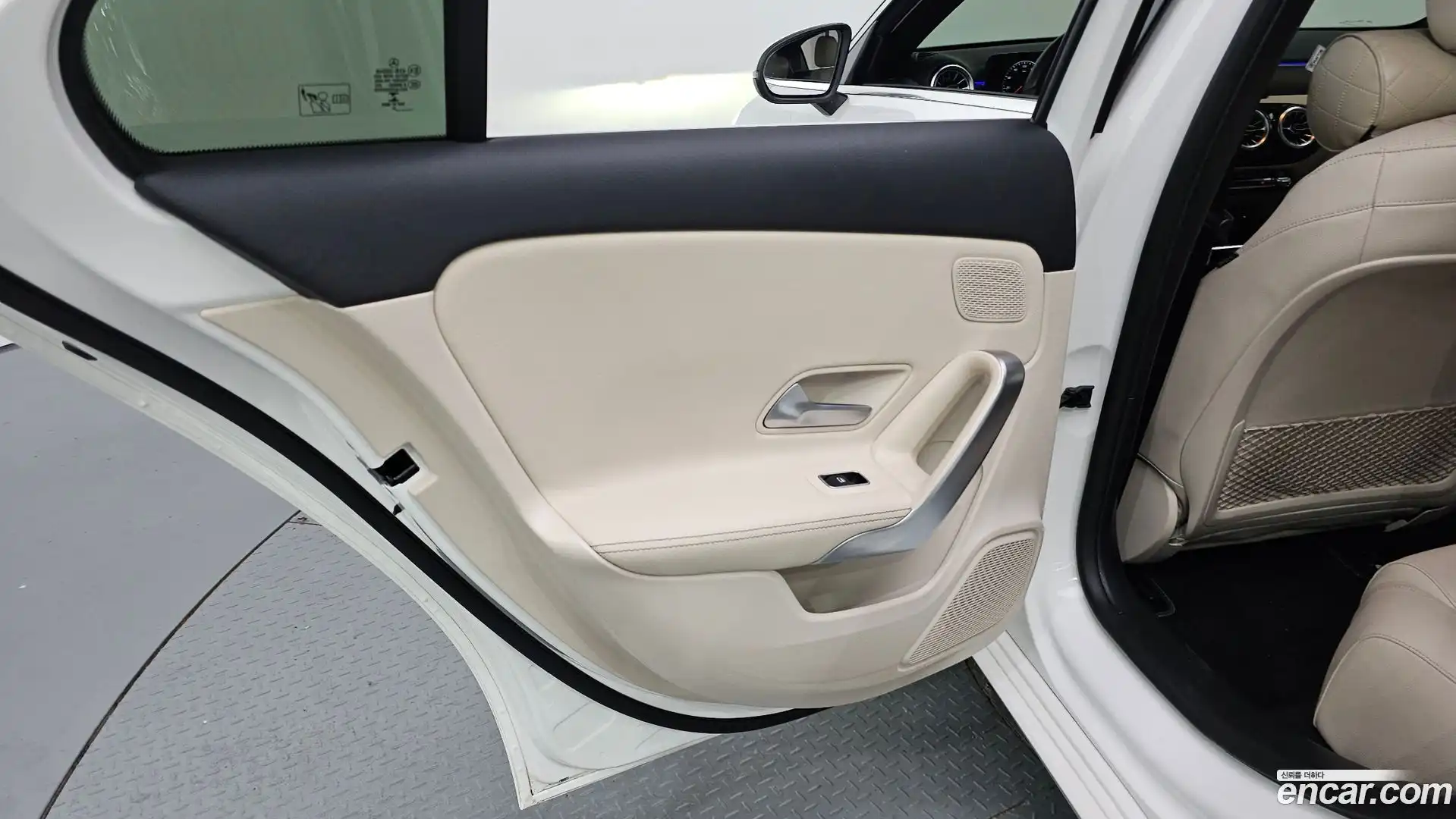 A-Class Mercedes-Benz 2021.8-INNER-035