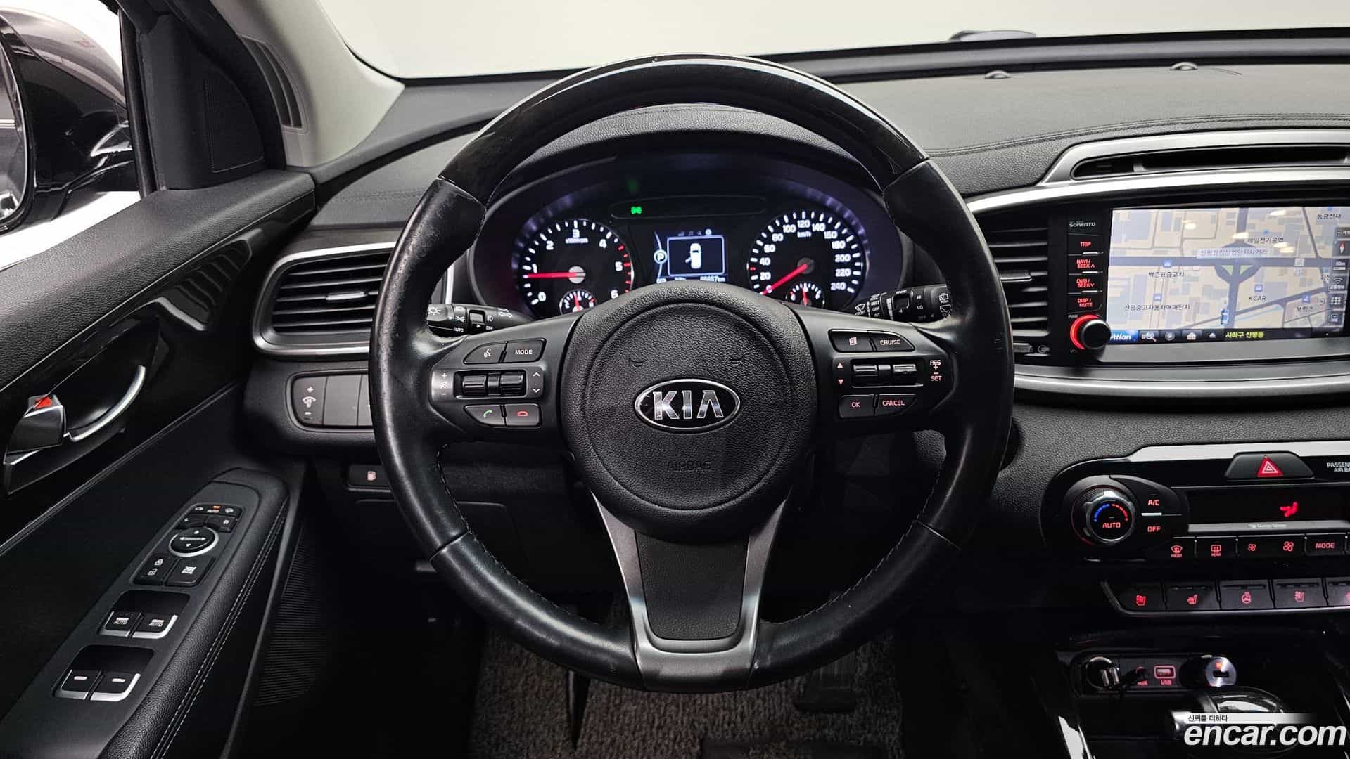 Sorento Kia 2016.5-OPTION-017
