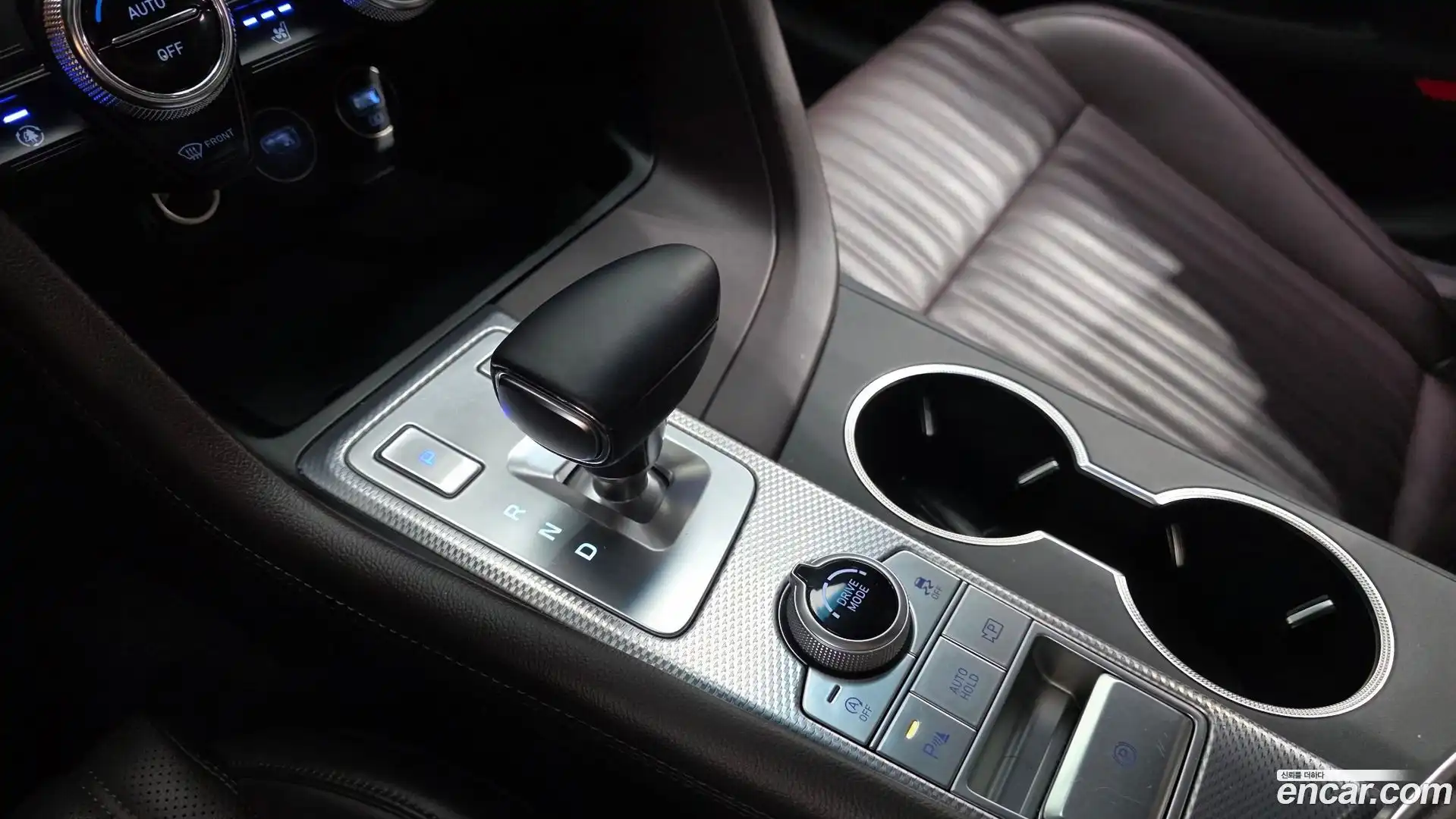 G70 Genesis 2020.11-INNER-009